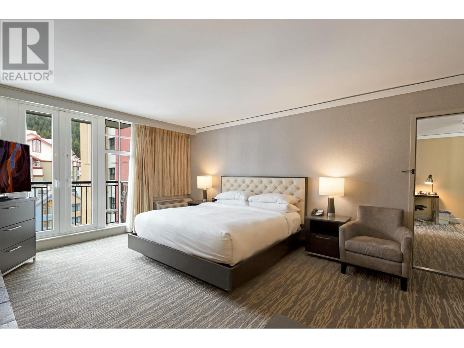 702/704 4050 Whistler Way, Whistler, British Columbia  V8E 1H9 - Photo 4 - R2824335