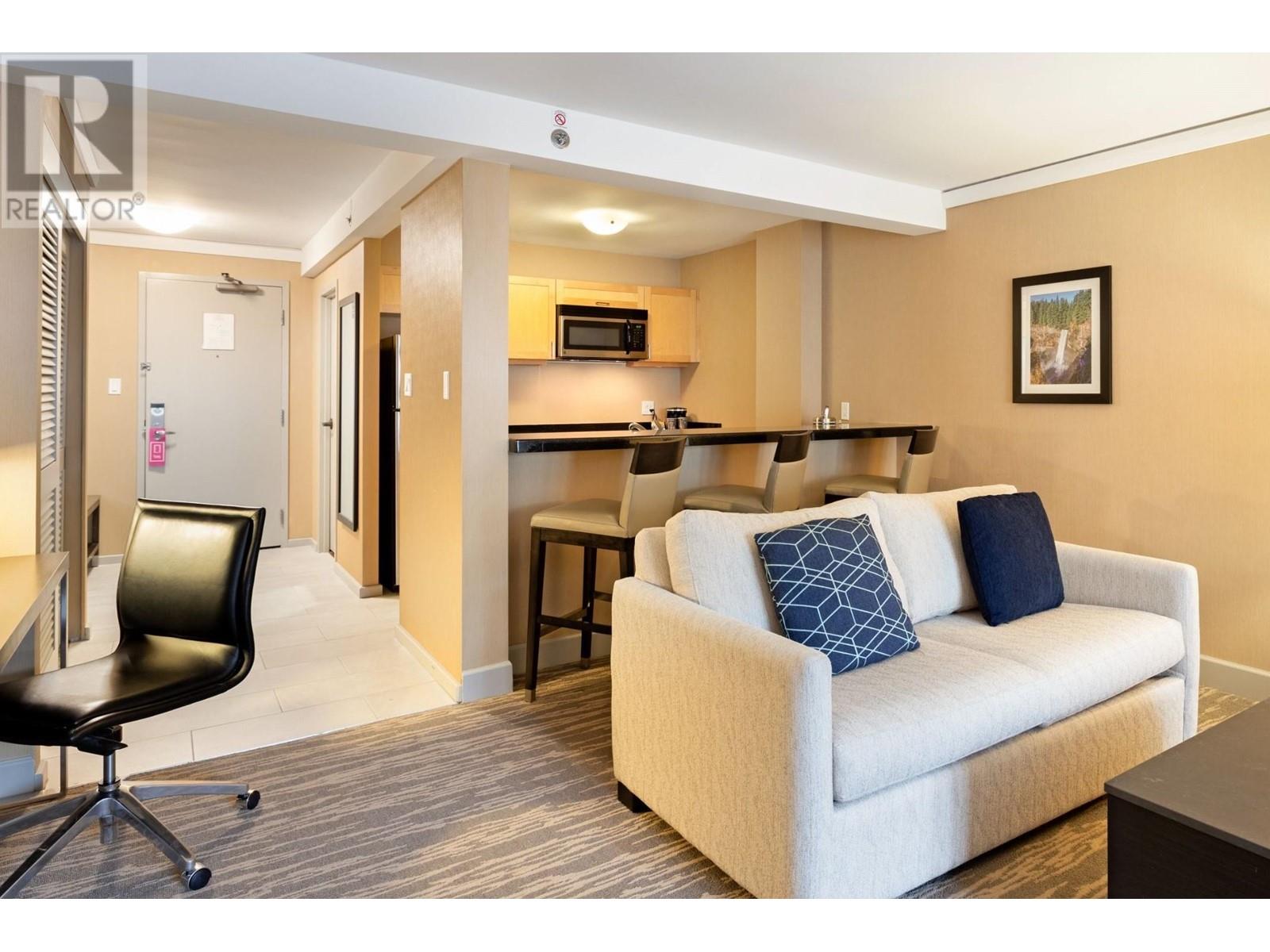 702/704 4050 Whistler Way, Whistler, British Columbia  V8E 1H9 - Photo 8 - R2824335