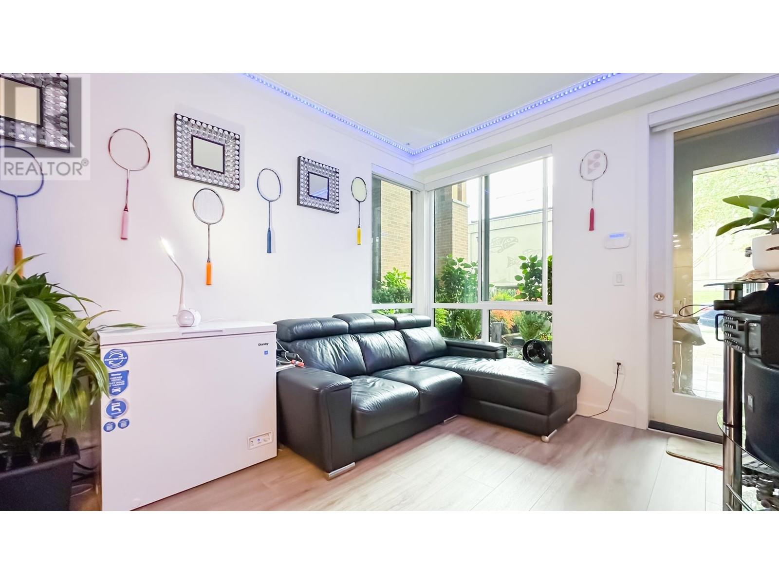 111 7133 14th Avenue, Burnaby, British Columbia  V3N 0H5 - Photo 9 - R2826216