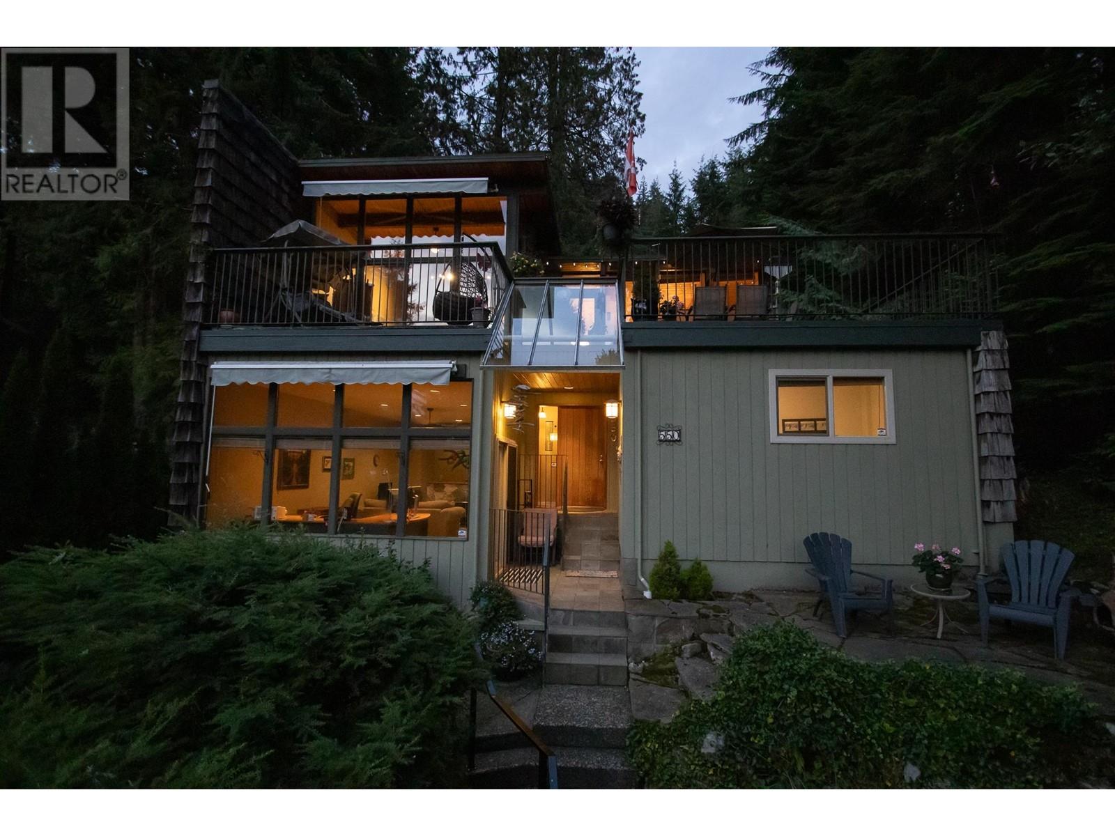 550 Ventura Crescent, North Vancouver, British Columbia  V7N 3G9 - Photo 8 - R2818938