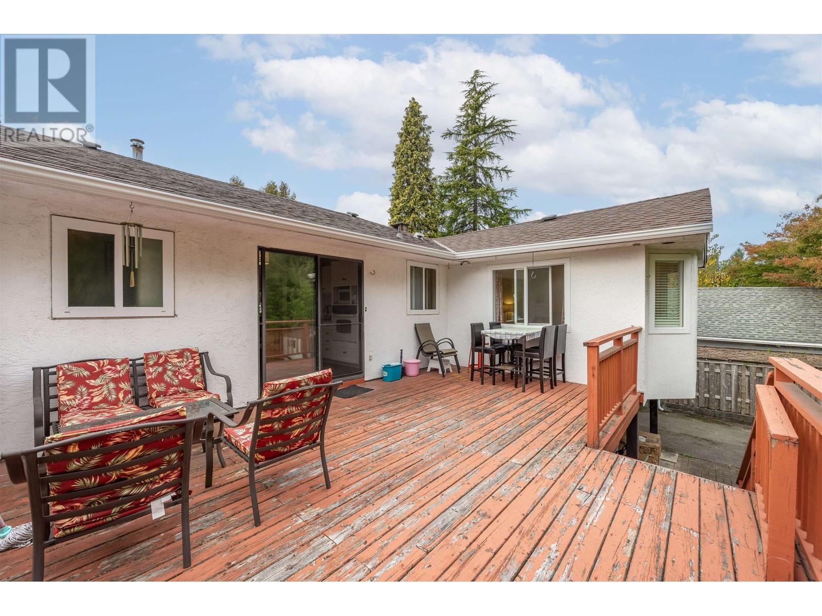 723 Wilmot Street, Coquitlam, British Columbia  V3J 6P1 - Photo 24 - R2825710