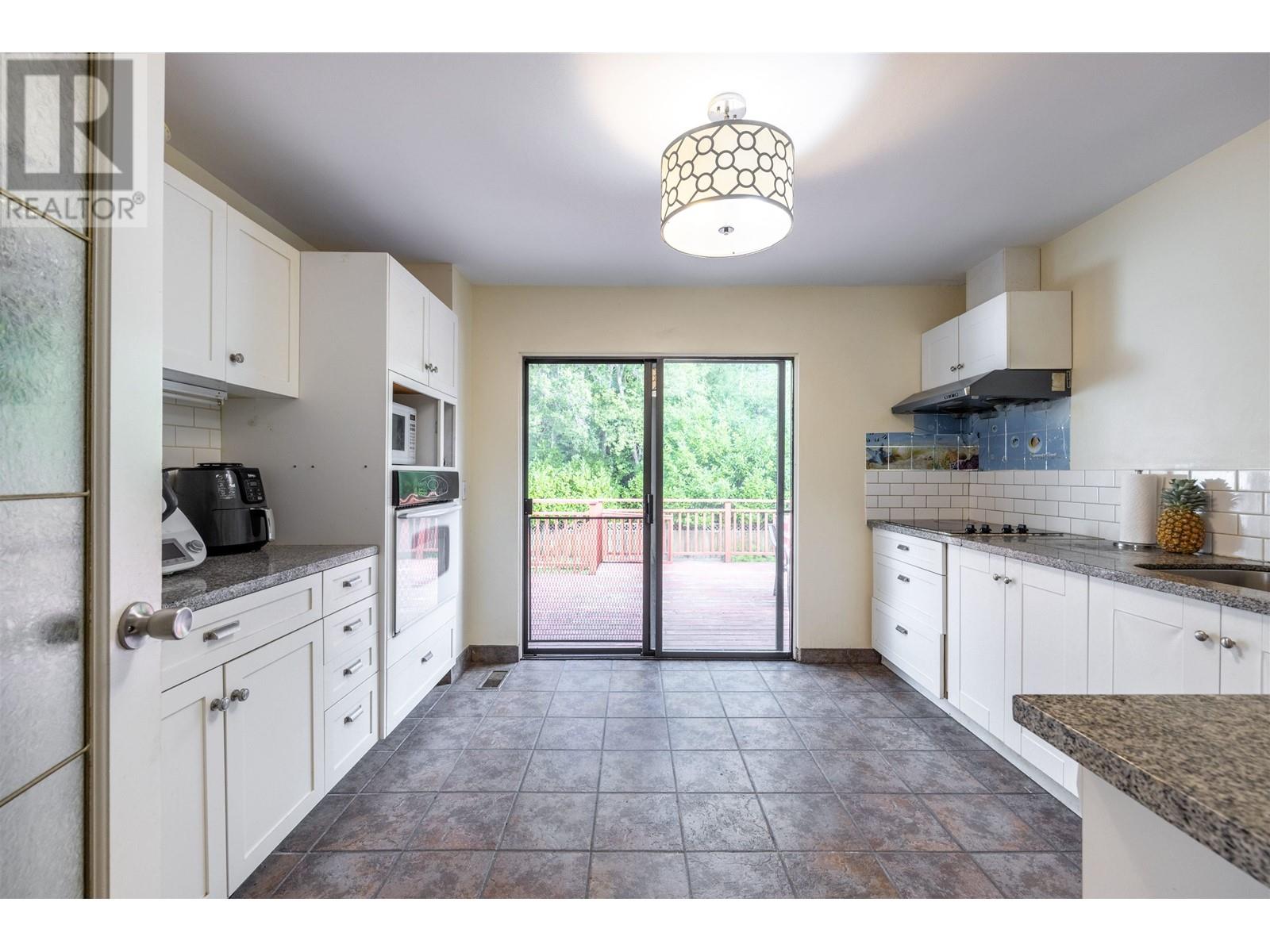 723 Wilmot Street, Coquitlam, British Columbia  V3J 6P1 - Photo 26 - R2825710