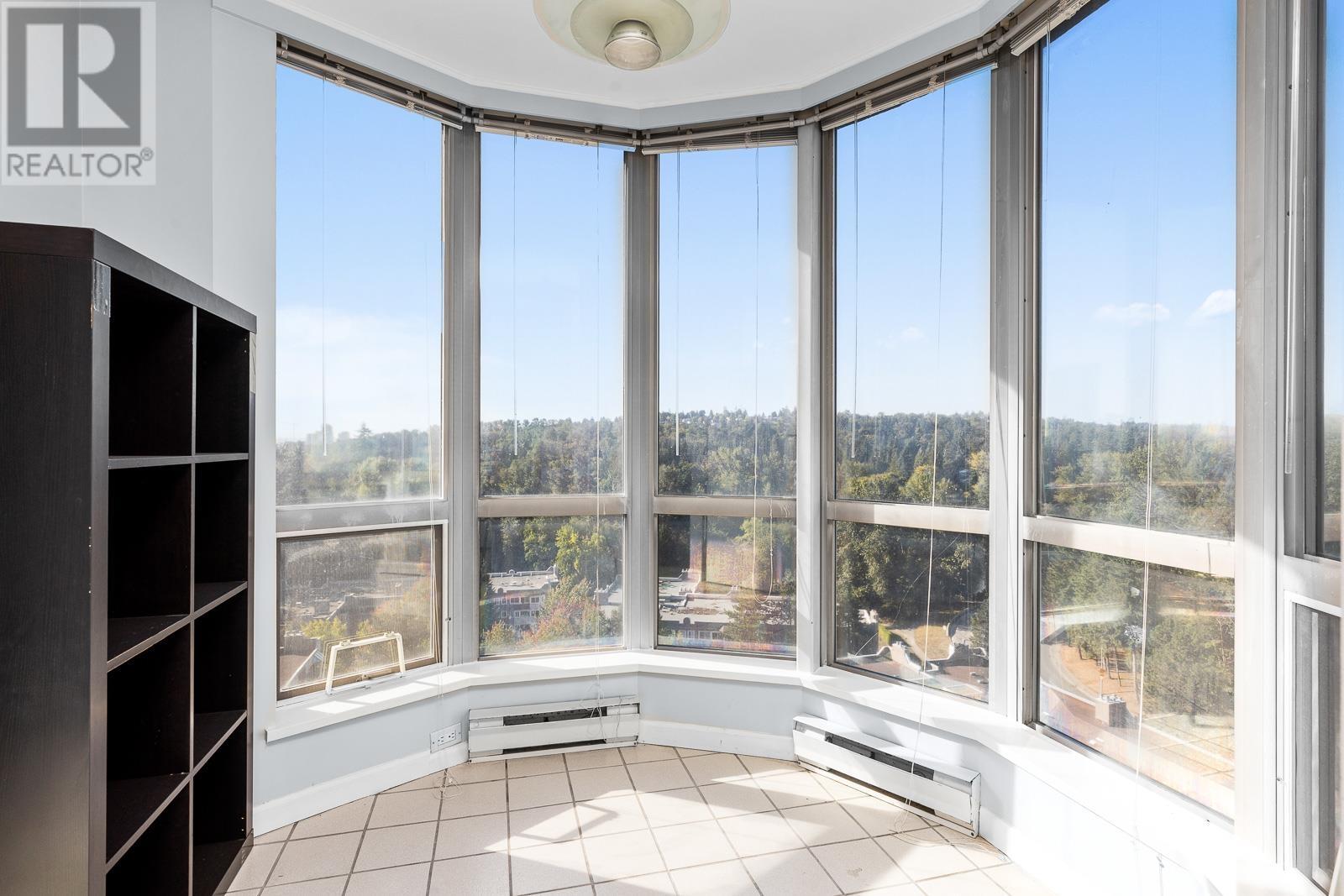 1106 9623 Manchester Drive, Burnaby, British Columbia  V3N 4Y8 - Photo 3 - R2817029