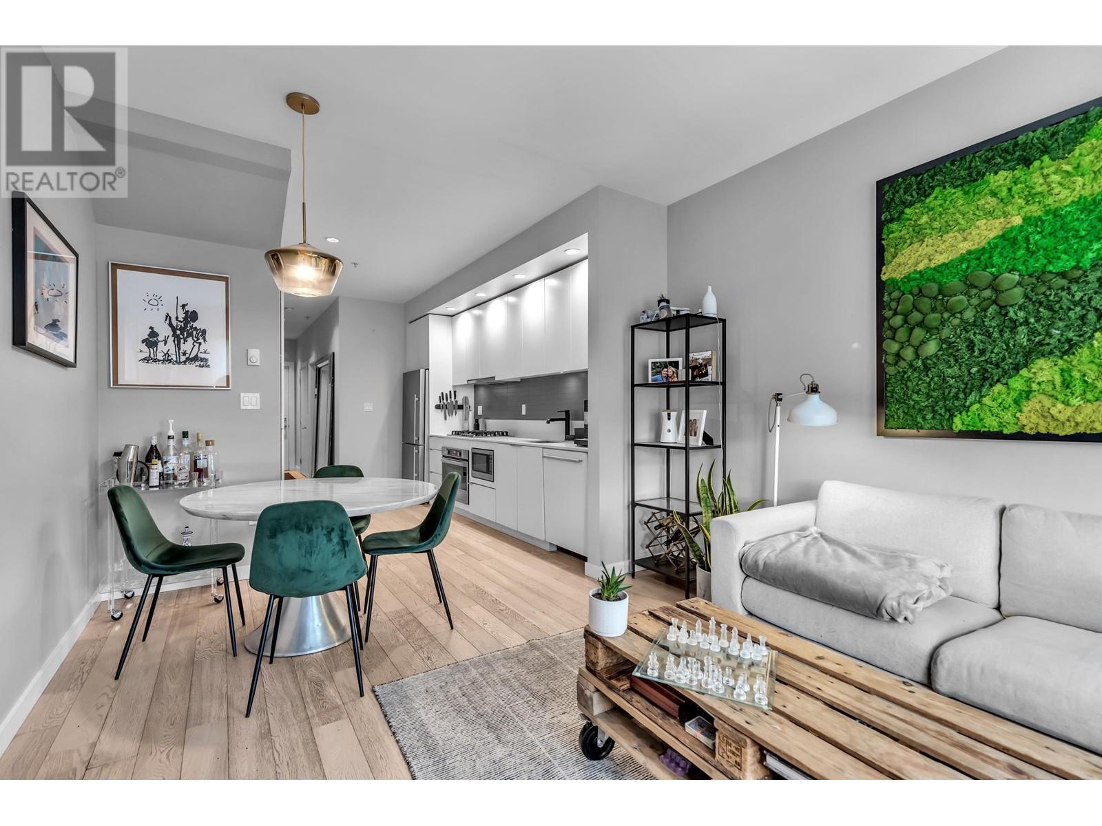 312 626 ALEXANDER STREET, vancouver, British Columbia