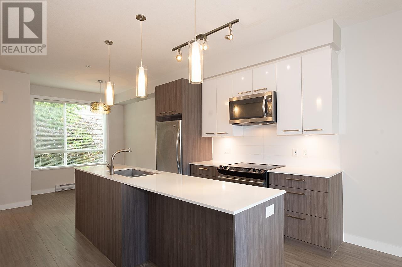 7 638 Regan Avenue, Coquitlam, British Columbia  V3J 0E6 - Photo 3 - R2826348
