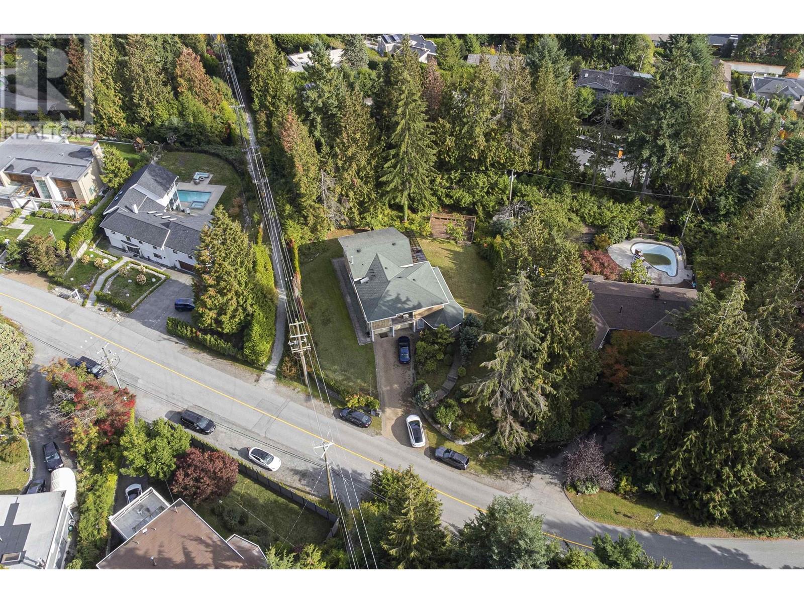 602 St. Andrews Road, West Vancouver, British Columbia  V7S 1V4 - Photo 3 - R2826302