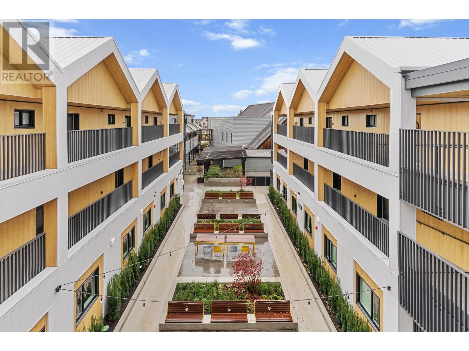 310 251 Boundary Bay Road, Tsawwassen, British Columbia  V4L 0B6 - Photo 4 - R2826111