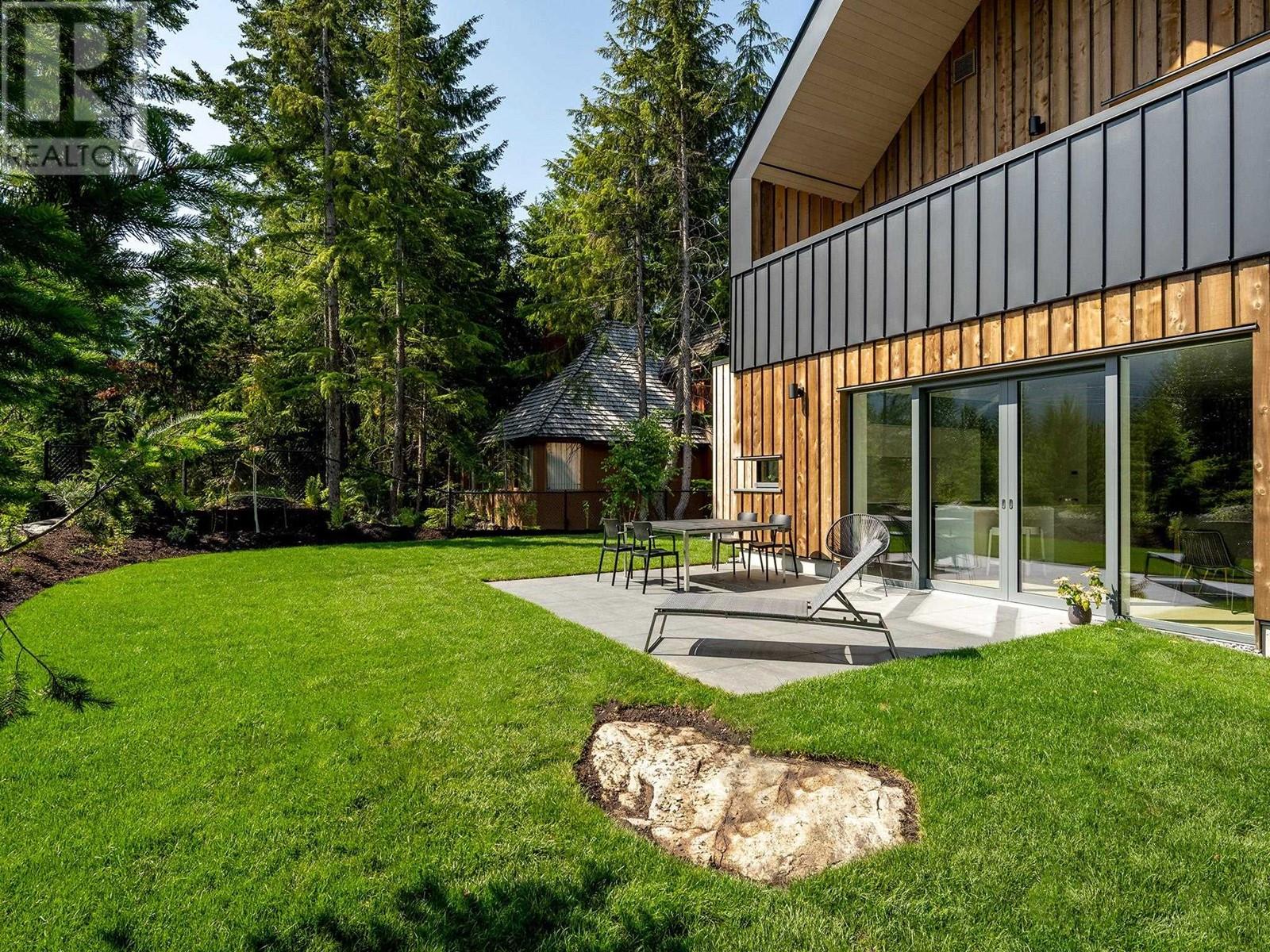 6187 Eagle Drive, Whistler, British Columbia  V8E 0C6 - Photo 12 - R2826351