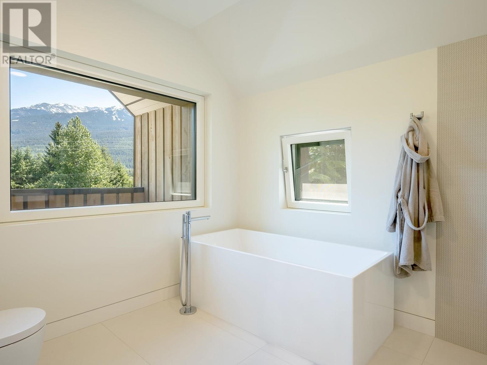 6187 Eagle Drive, Whistler, British Columbia  V8E 0C6 - Photo 24 - R2826351