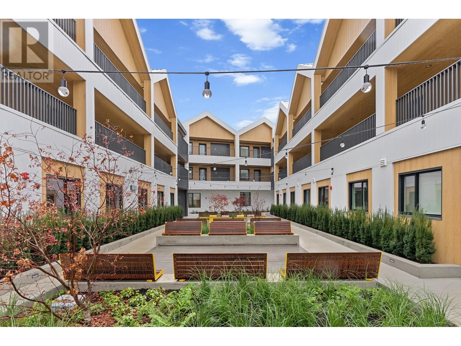 310 251 Boundary Bay Road, Tsawwassen, British Columbia  V4L 0B6 - Photo 3 - R2826111