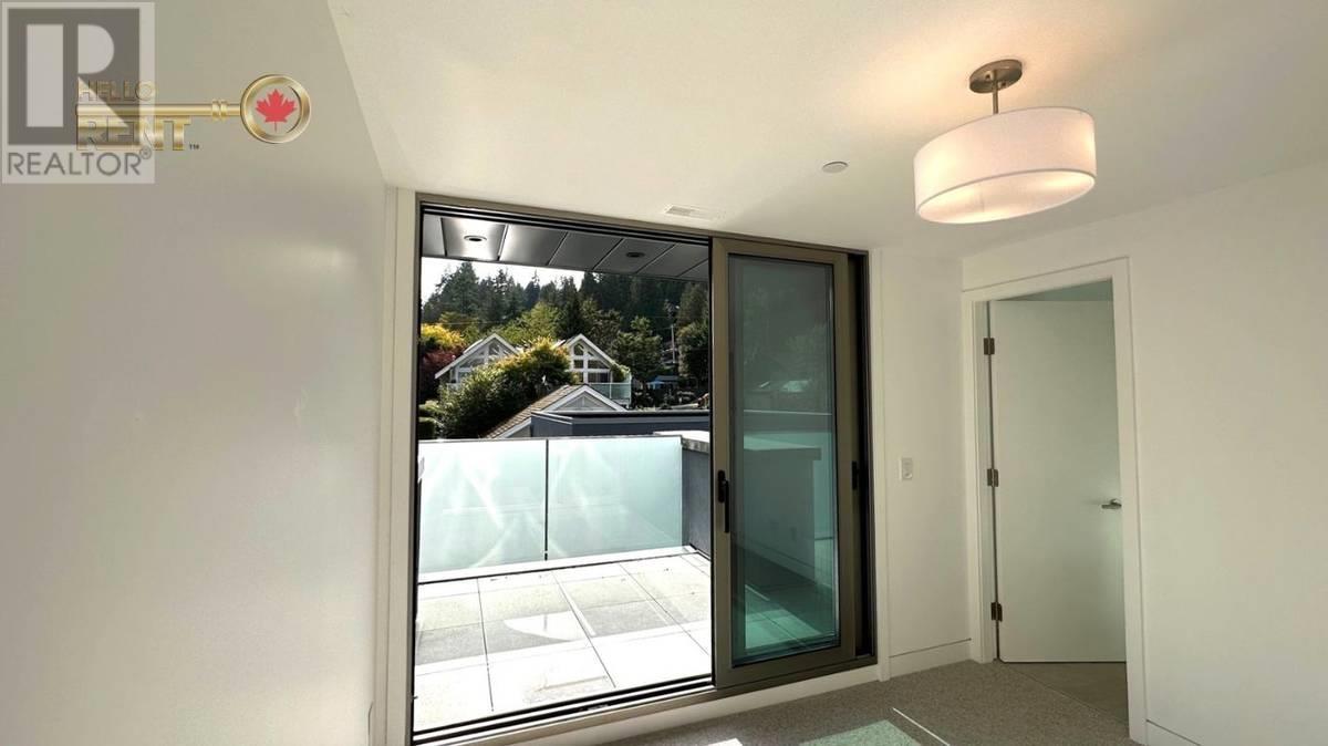 6476 Bay Street, West Vancouver, British Columbia  V7W 2H1 - Photo 13 - R2826323