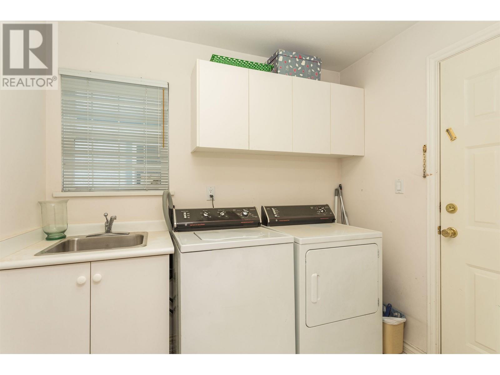 12571 Cameron Drive, Richmond, British Columbia  V6V 2T6 - Photo 18 - R2821861