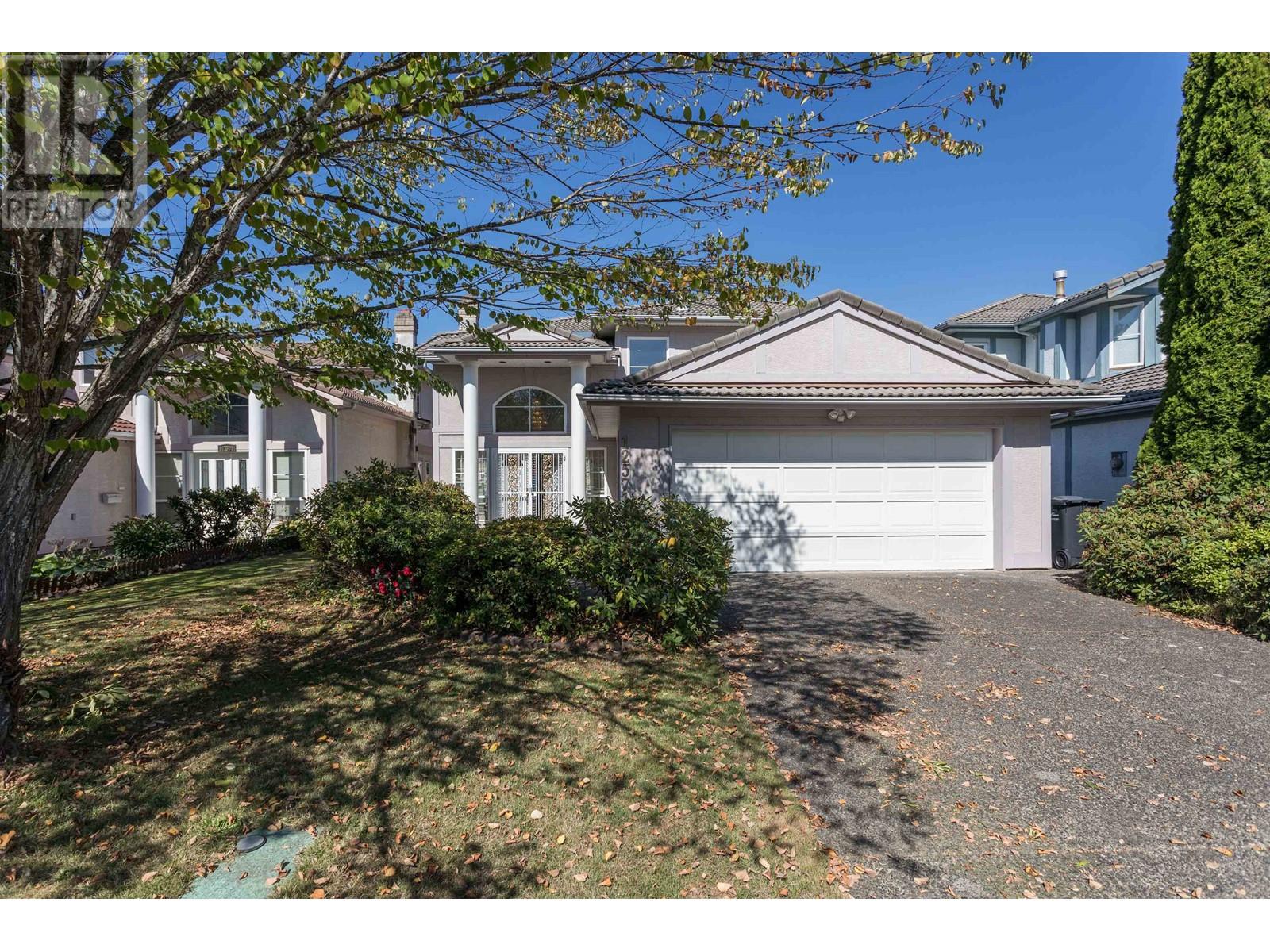 12571 Cameron Drive, Richmond, British Columbia  V6V 2T6 - Photo 2 - R2821861