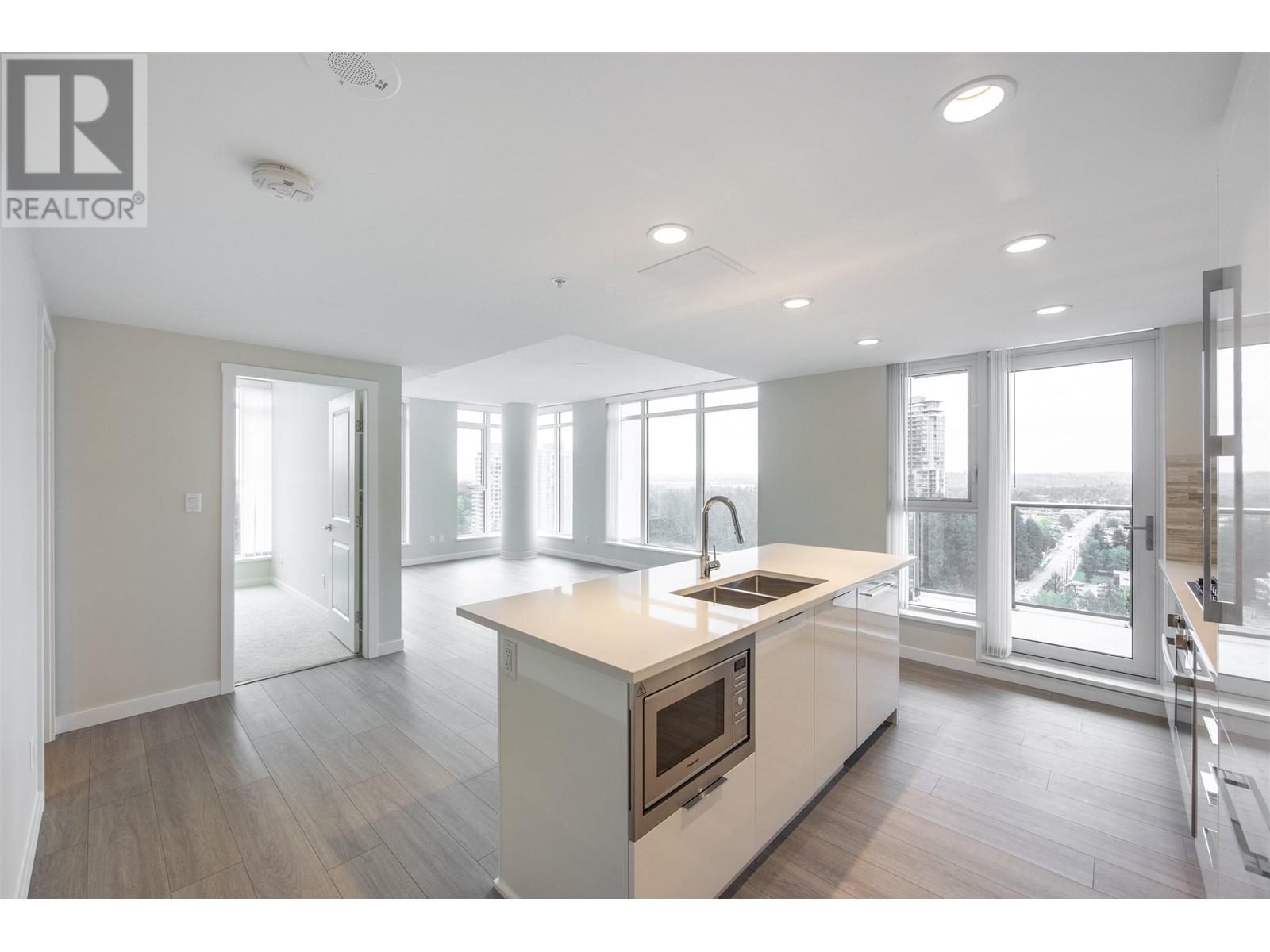 2105 1182 WESTWOOD STREET, coquitlam, British Columbia