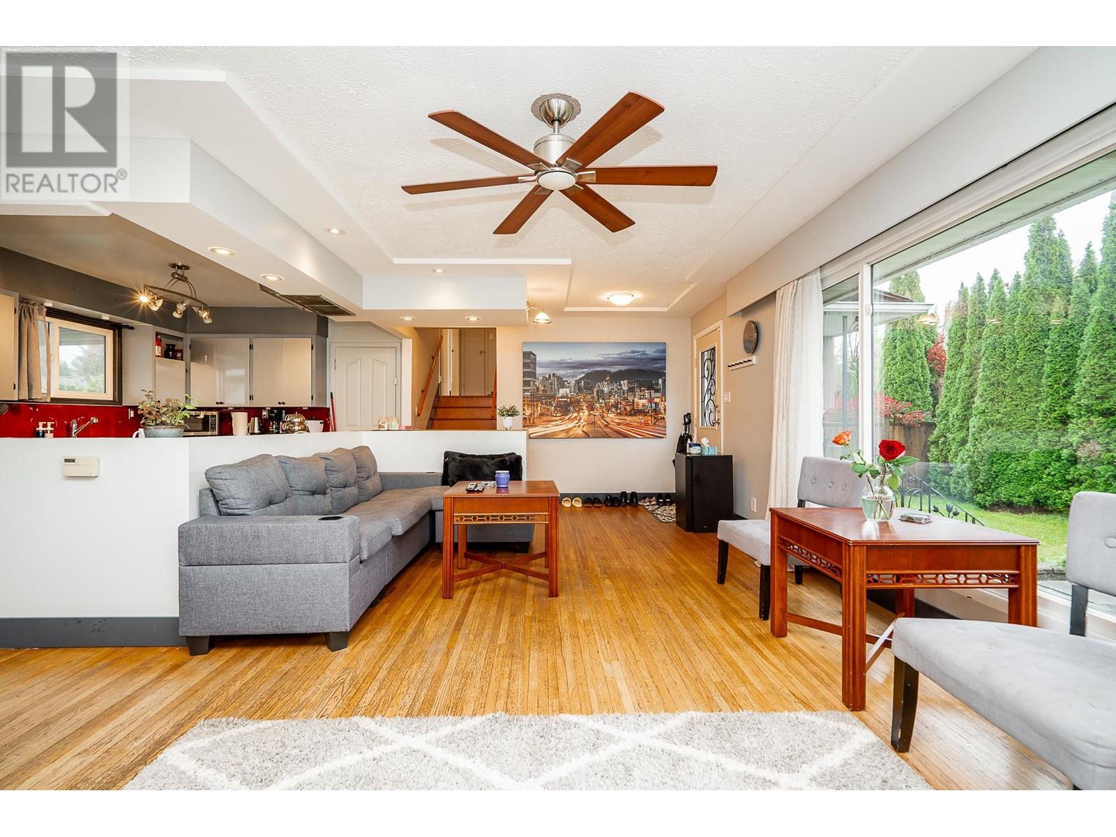 2715 Coast Meridian Road Road, Port Coquitlam, British Columbia  V3B 3M6 - Photo 7 - R2825391