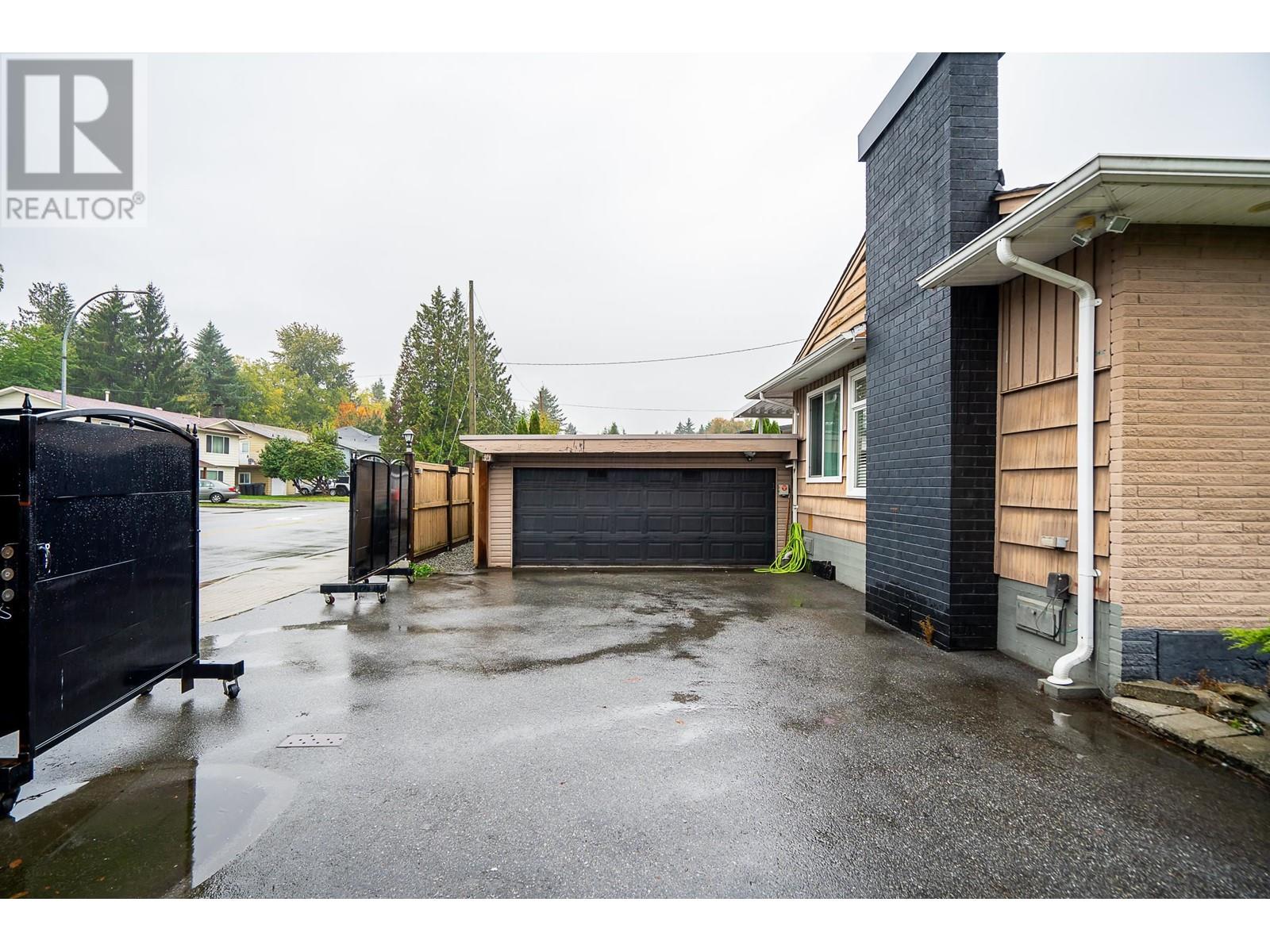 2715 Coast Meridian Road Road, Port Coquitlam, British Columbia  V3B 3M6 - Photo 34 - R2825391