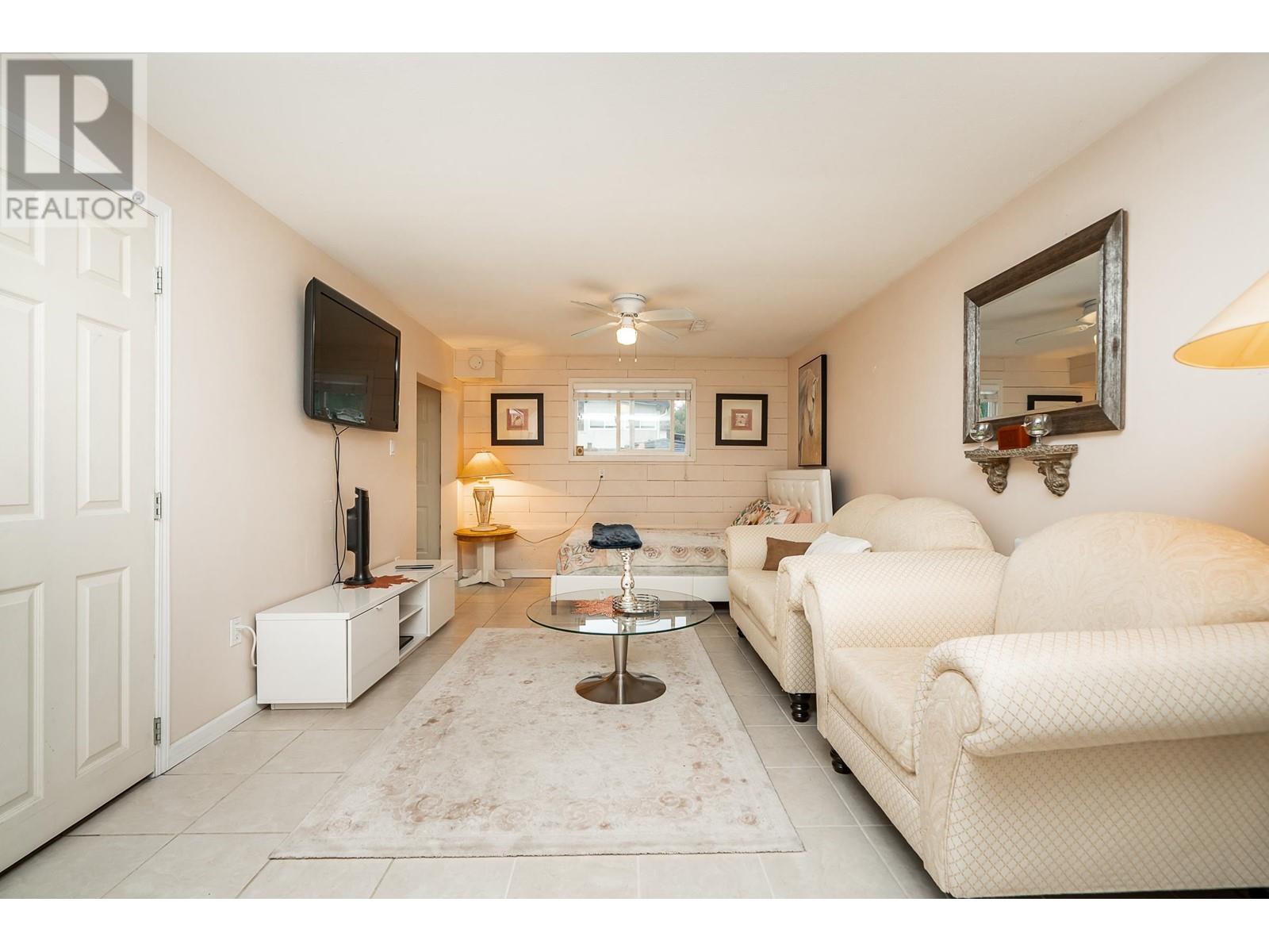 2715 Coast Meridian Road Road, Port Coquitlam, British Columbia  V3B 3M6 - Photo 24 - R2825391