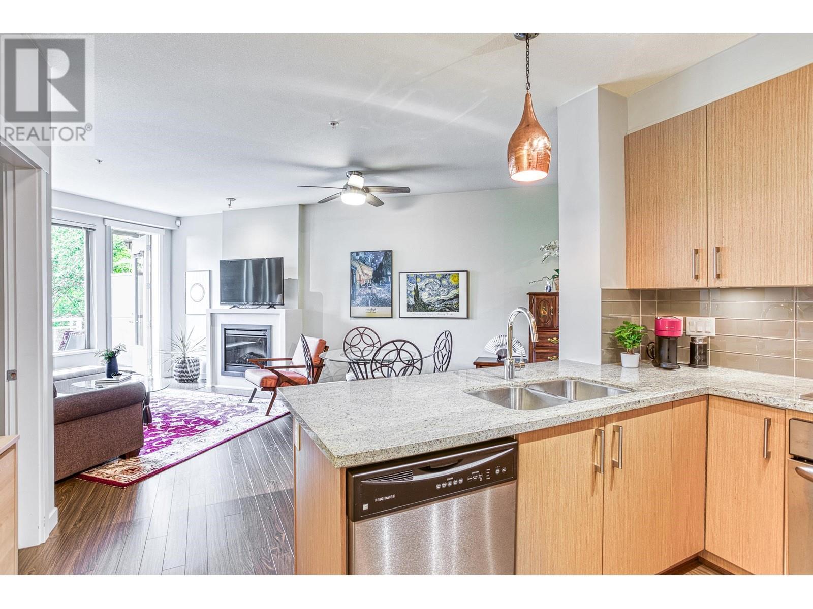 225 119 W 22nd Street, North Vancouver, British Columbia  V7M 0B4 - Photo 3 - R2826203