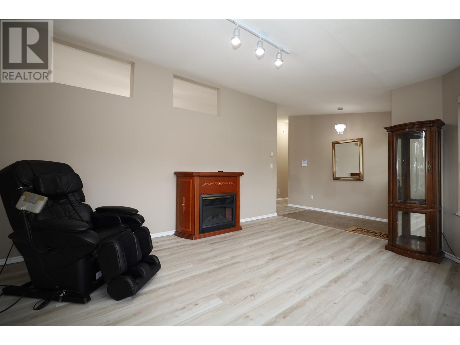 6290 Homestead Avenue, Sechelt, British Columbia  V7Z 0M6 - Photo 4 - R2811304