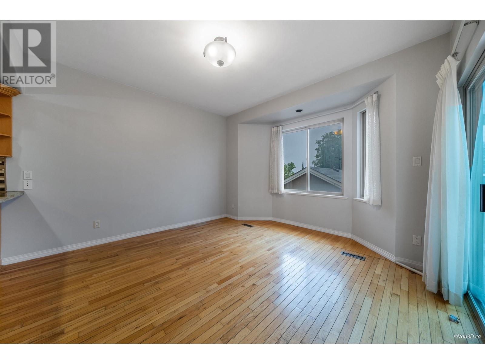 1002 Quadling Avenue, Coquitlam, British Columbia  V3K 2A8 - Photo 9 - R2826074