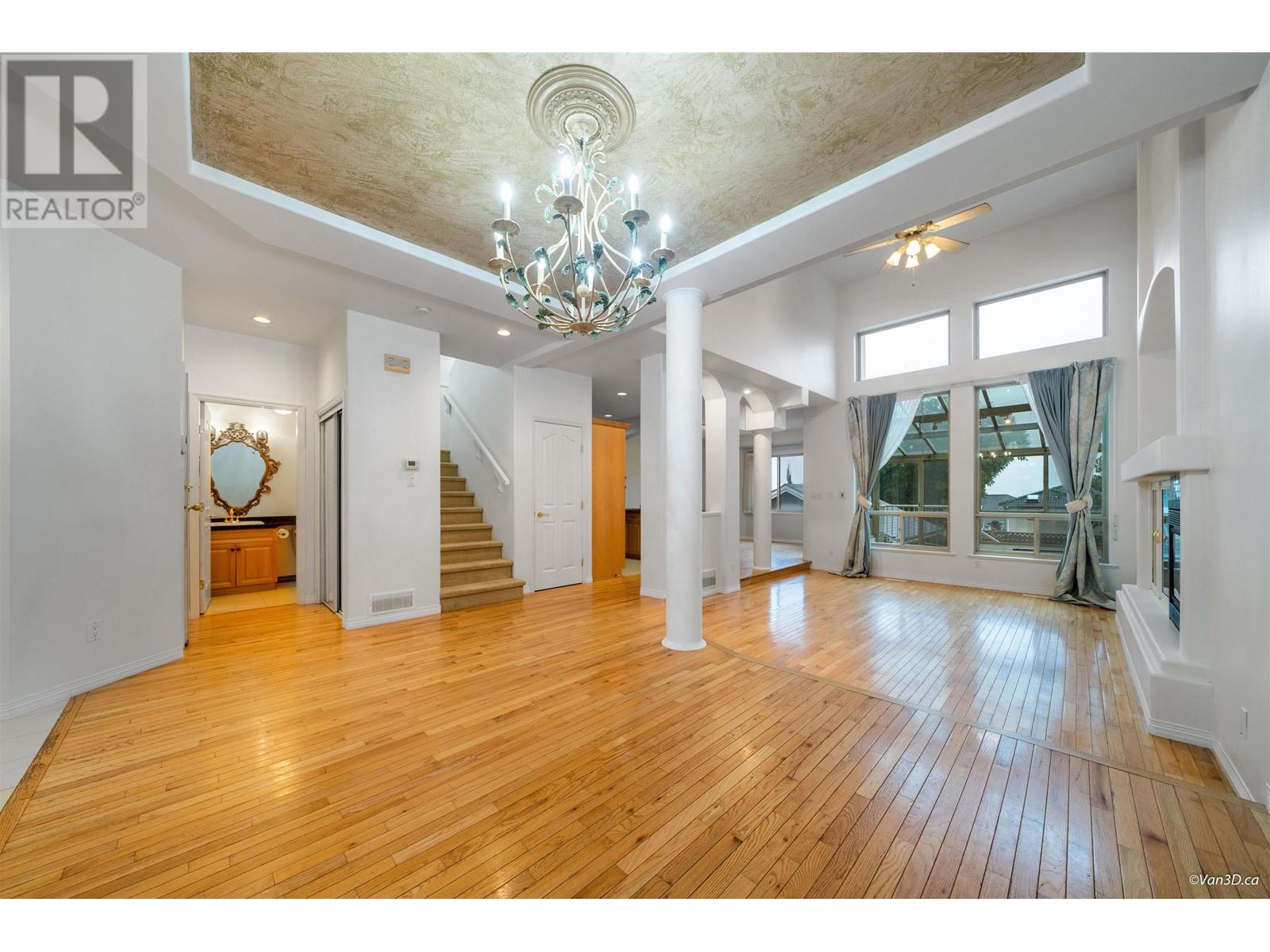 1002 QUADLING AVENUE, coquitlam, British Columbia
