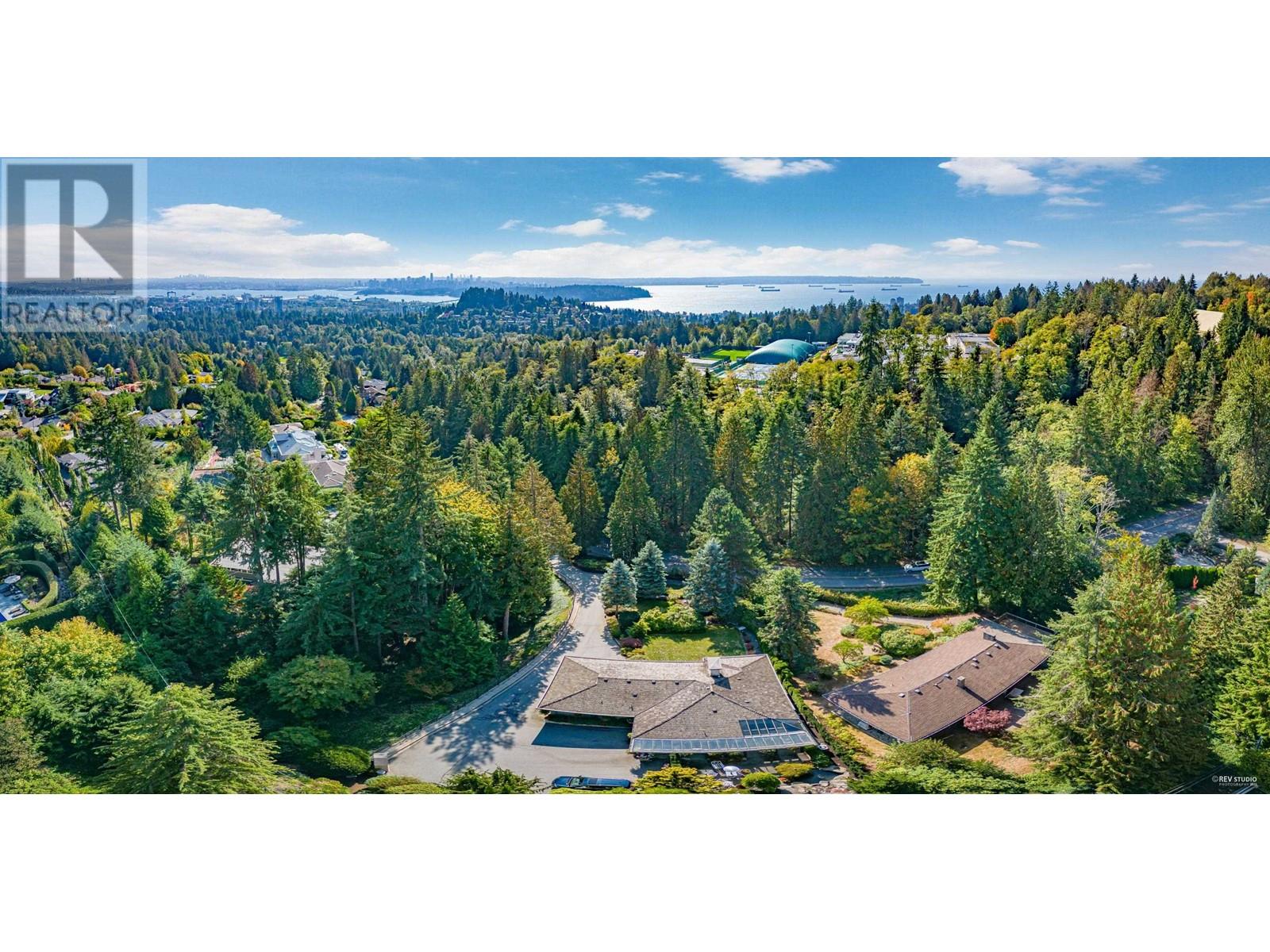 885 Highland Drive, West Vancouver, British Columbia  V7S 2G6 - Photo 3 - R2821014