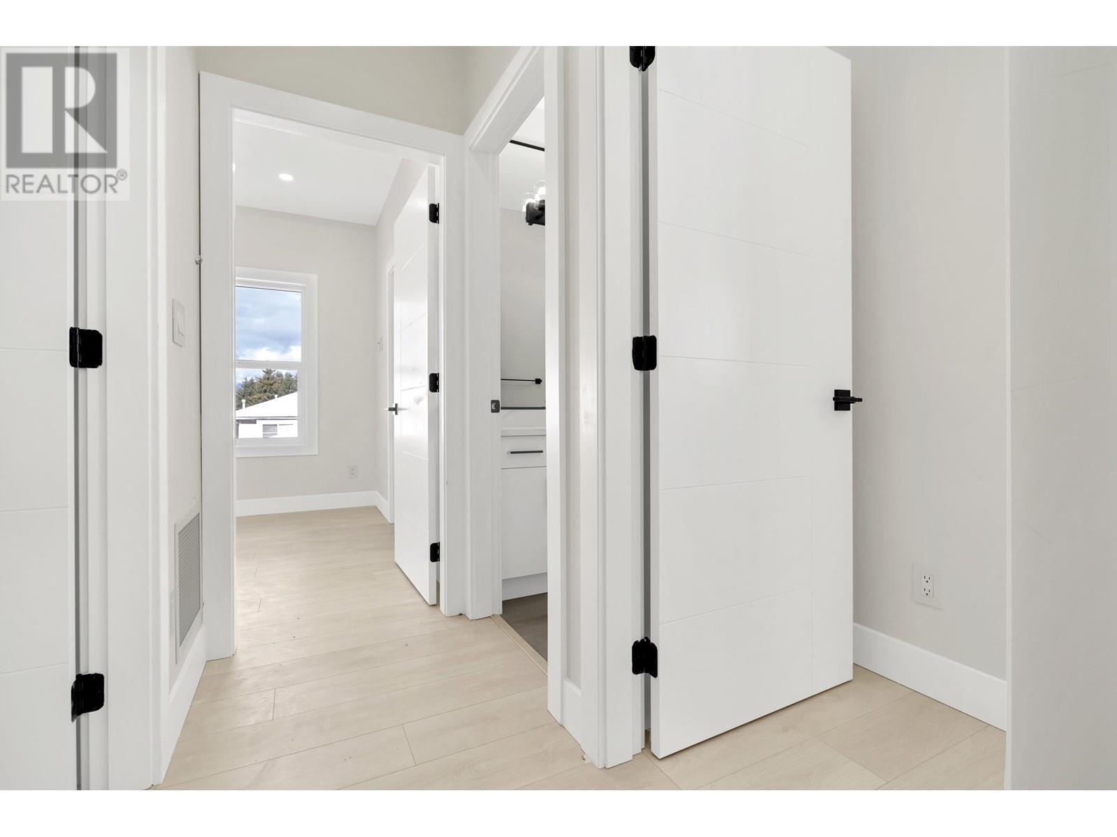 6019 Sprott Street, Burnaby, British Columbia  V5G 1T9 - Photo 20 - R2797668