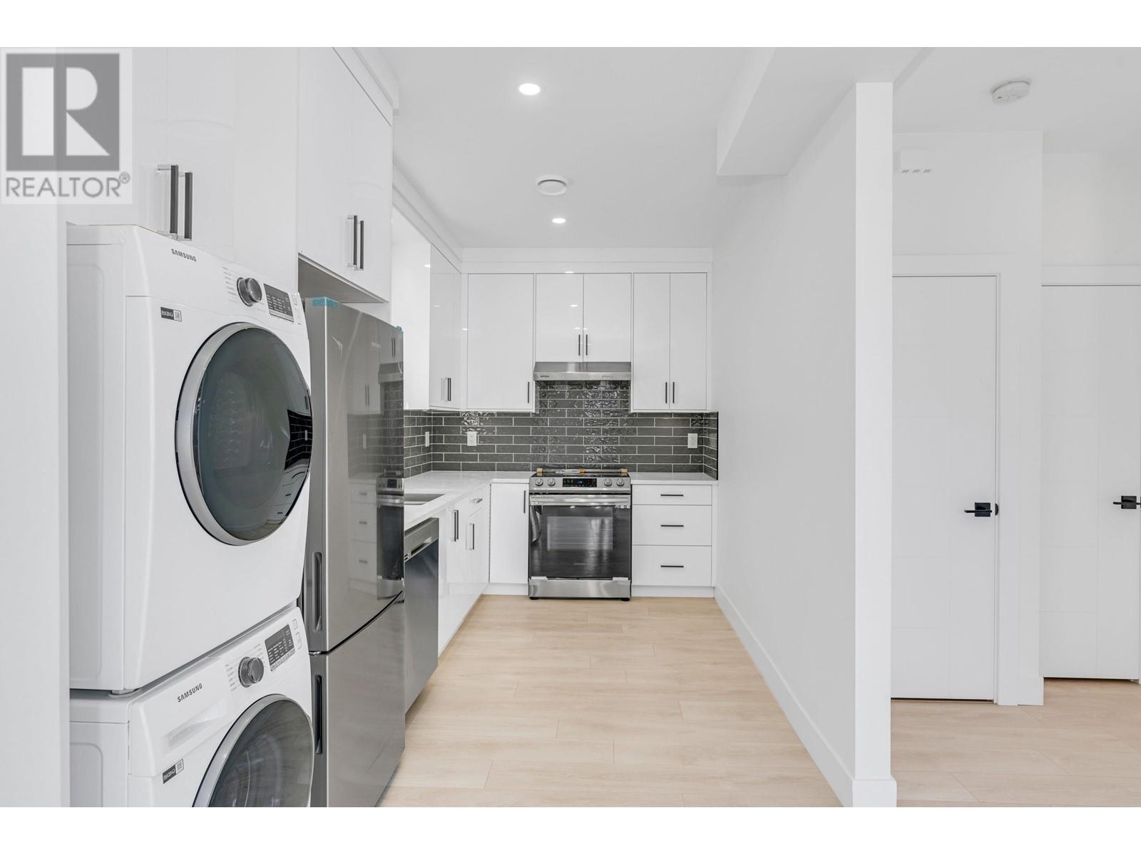 6019 Sprott Street, Burnaby, British Columbia  V5G 1T9 - Photo 5 - R2797668
