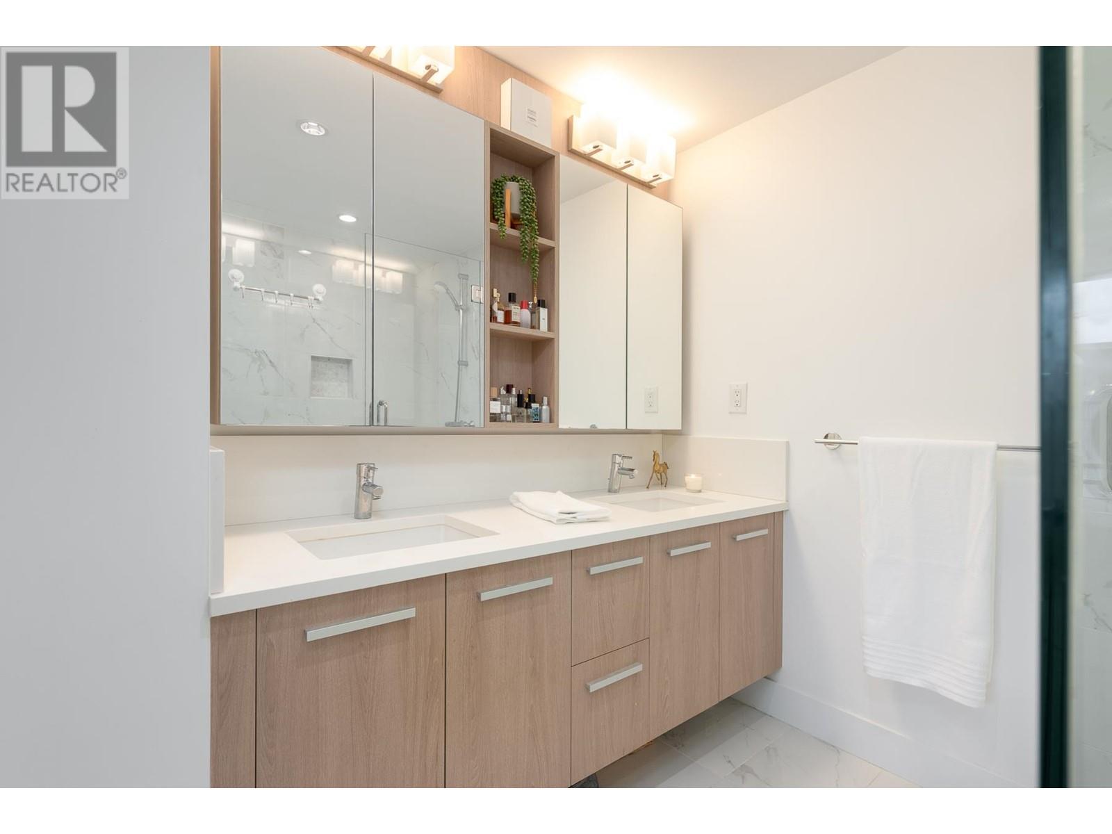 406 2707 Library Lane, North Vancouver, British Columbia  V7J 0C6 - Photo 18 - R2826385