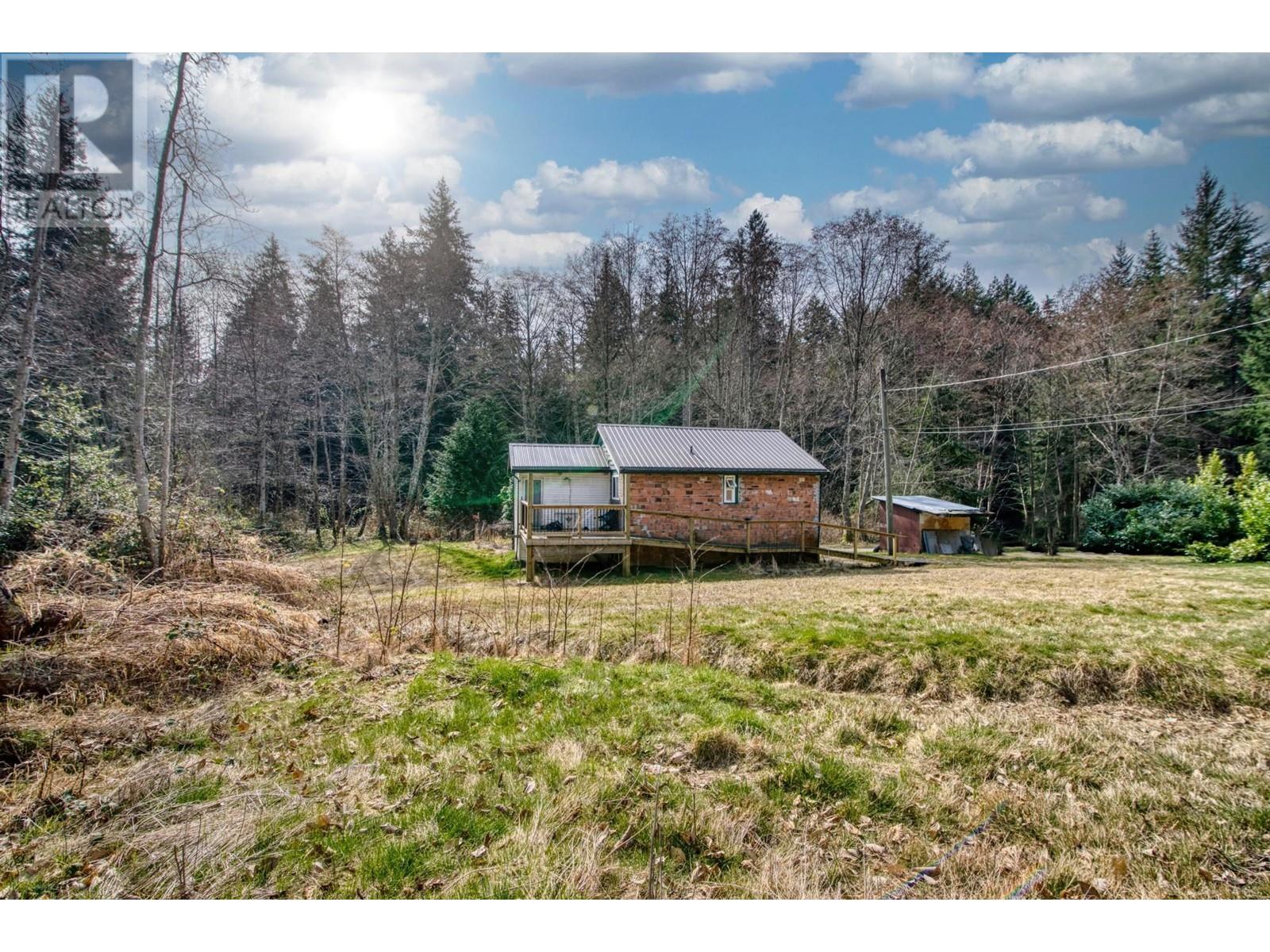 2126 Sunshine Coast Highway, Roberts Creek, British Columbia  V0N 2W5 - Photo 34 - R2826371