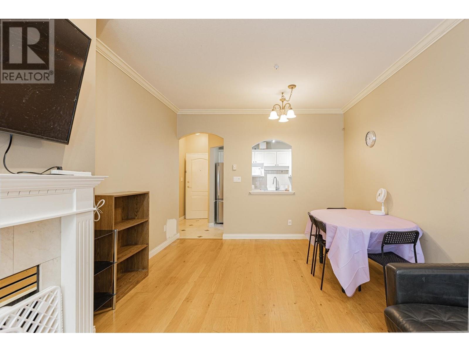228 5735 Hampton Place, Vancouver, British Columbia  V6T 2G8 - Photo 4 - R2826347