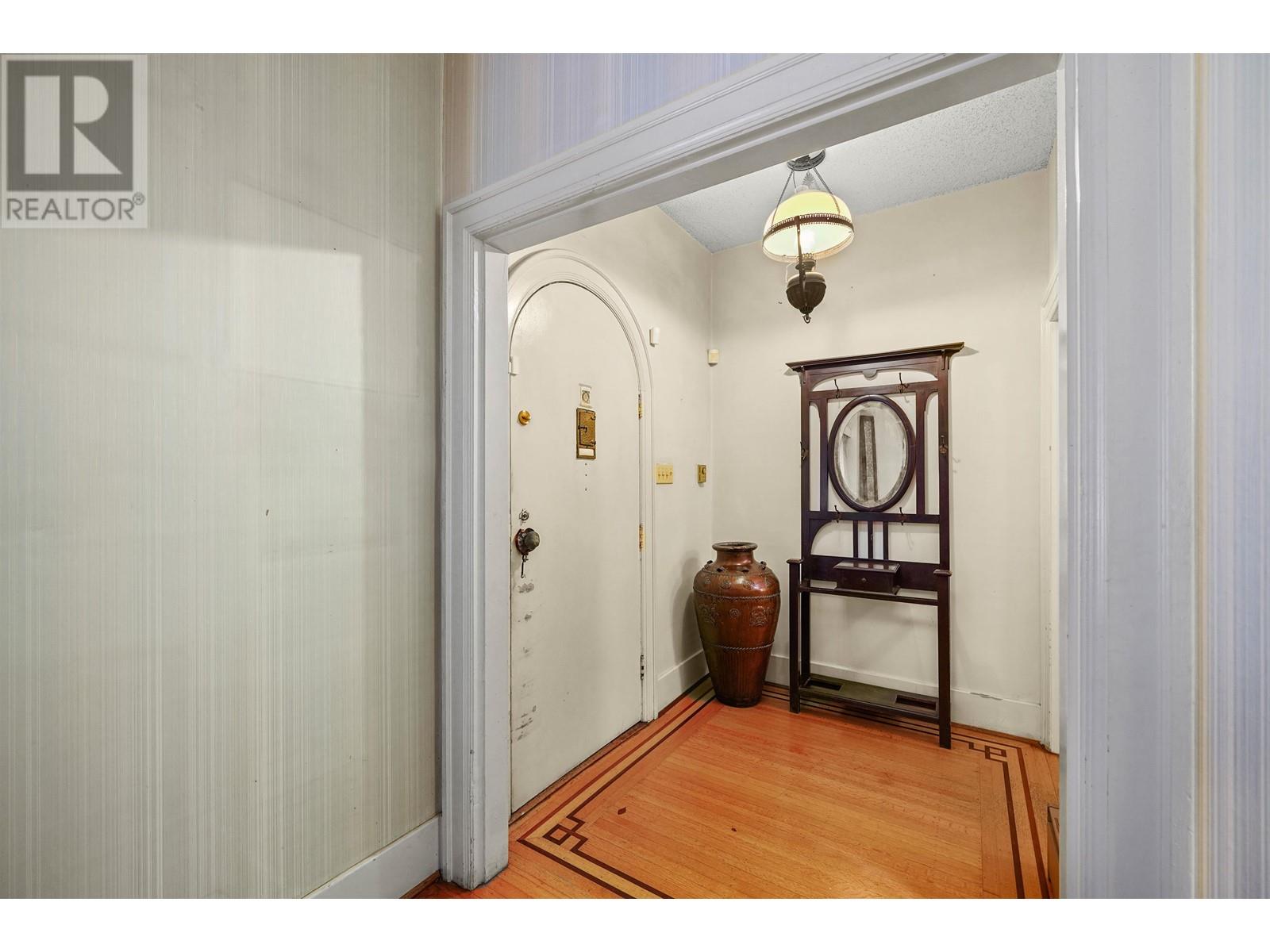 2292 W 33rd Avenue, Vancouver, British Columbia  V6M 1C2 - Photo 3 - R2826136