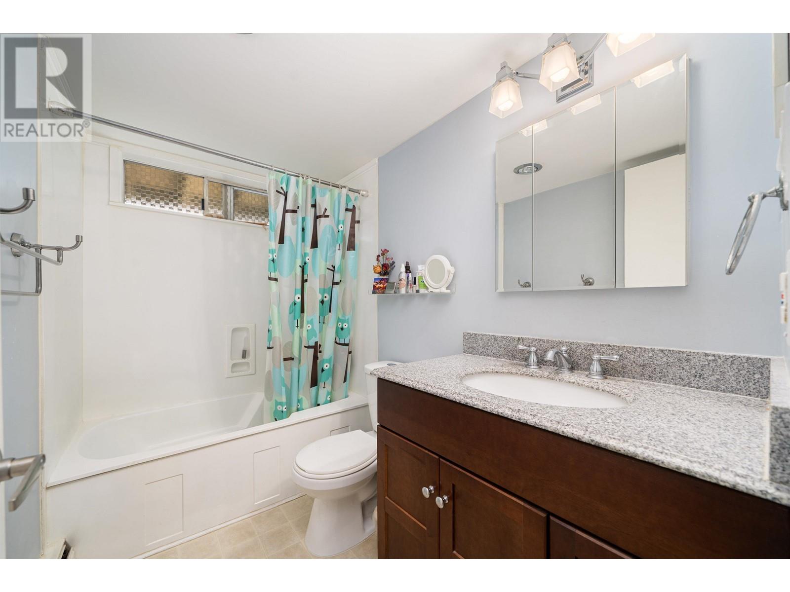 1104 555 W 28th Street, North Vancouver, British Columbia  V7N 2J7 - Photo 15 - R2813114