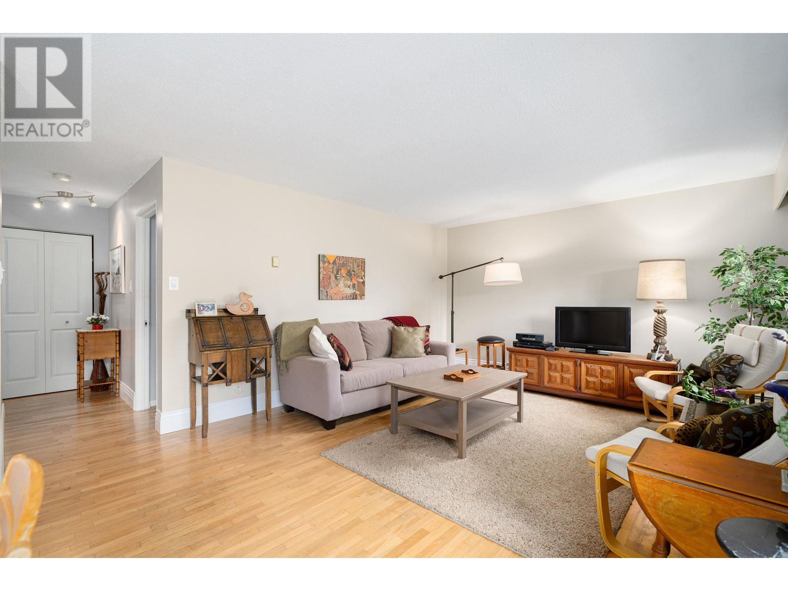 1104 555 W 28th Street, North Vancouver, British Columbia  V7N 2J7 - Photo 6 - R2813114