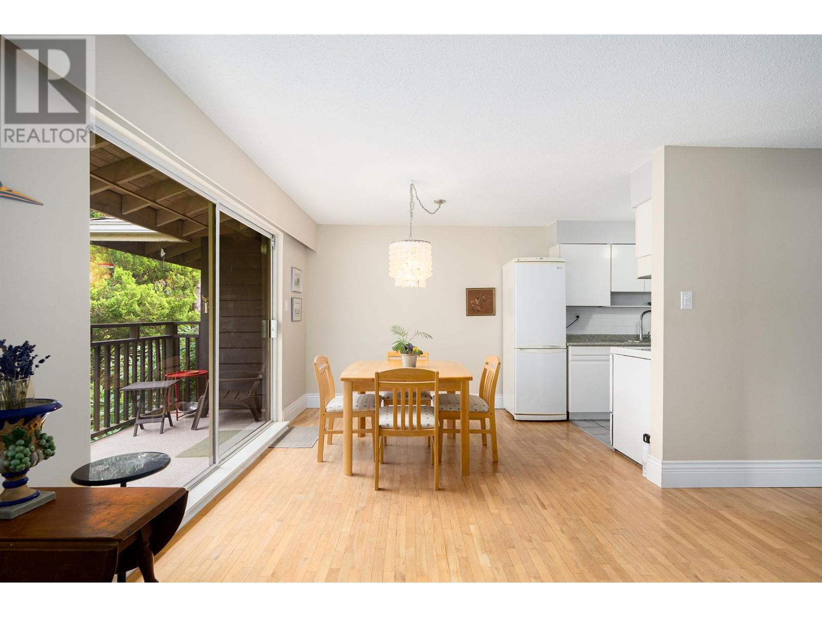 1104 555 W 28th Street, North Vancouver, British Columbia  V7N 2J7 - Photo 8 - R2813114