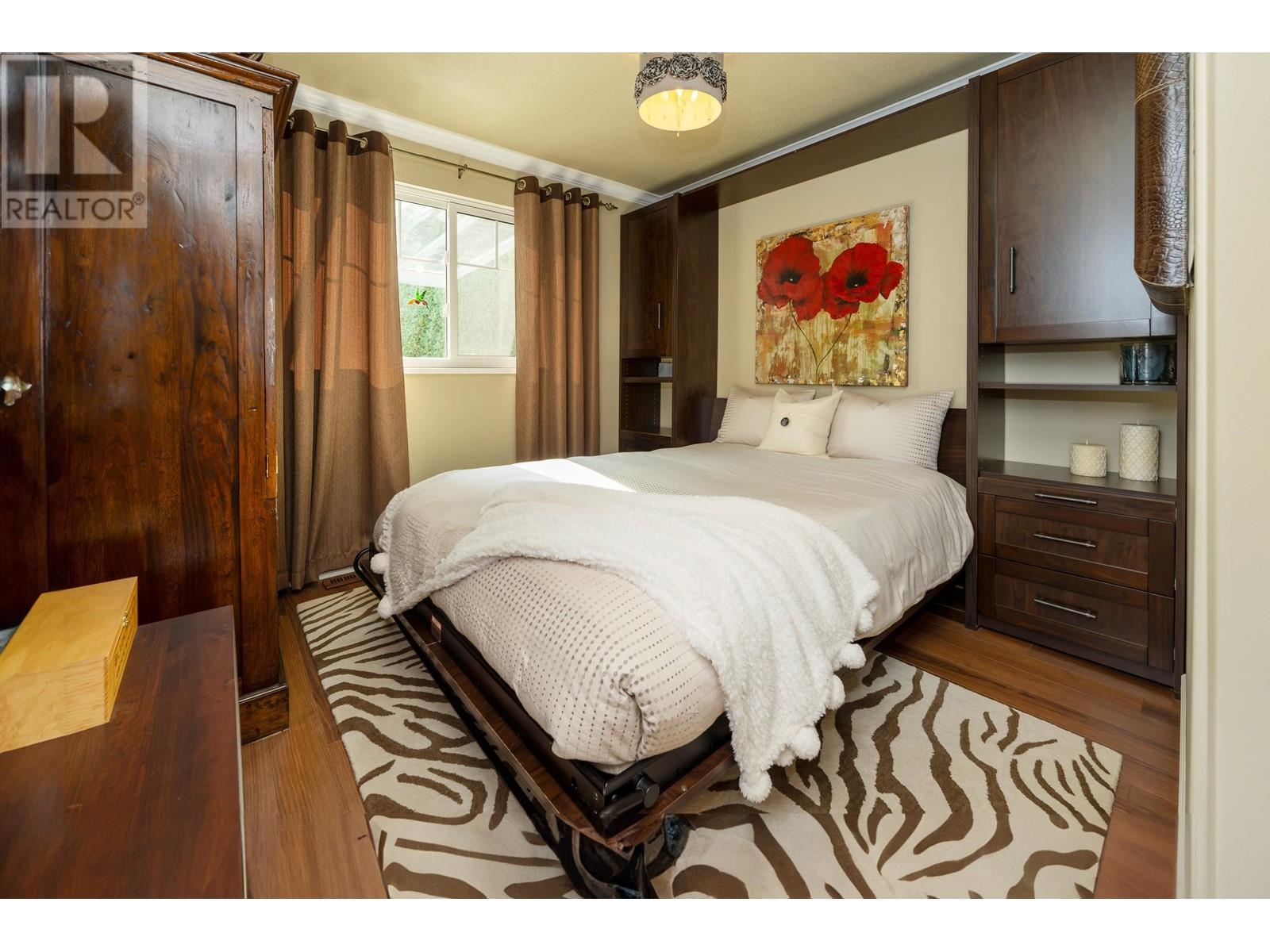 890 Victoria Drive, Port Coquitlam, British Columbia  V3B 2T9 - Photo 15 - R2823419