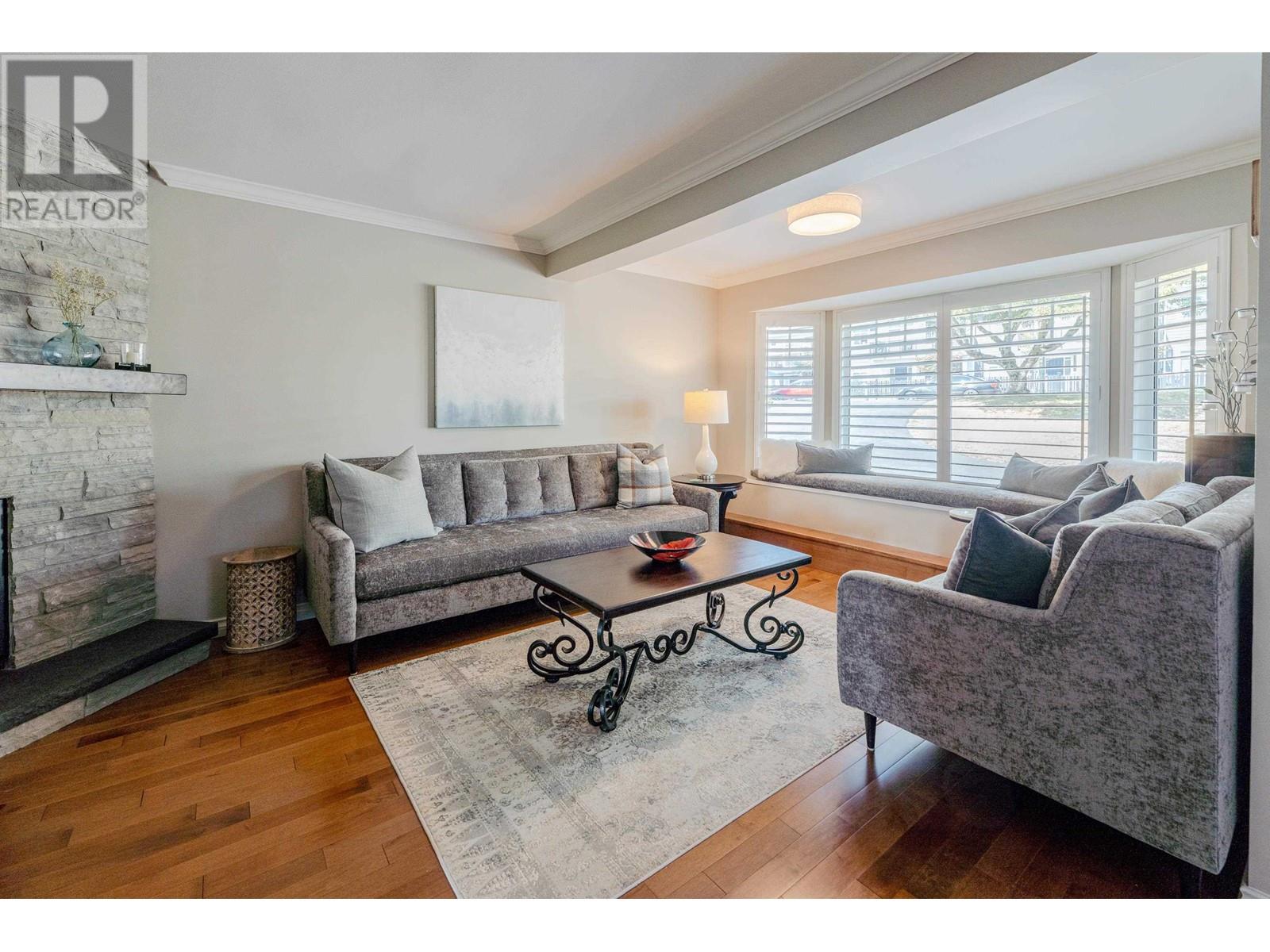 890 Victoria Drive, Port Coquitlam, British Columbia  V3B 2T9 - Photo 7 - R2823419