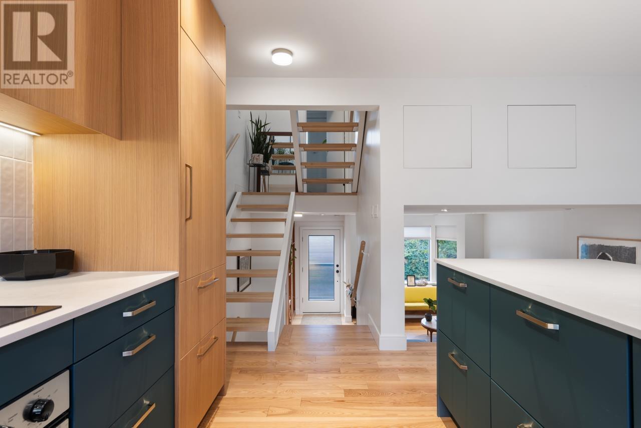 274 E 3rd Street, North Vancouver, British Columbia  V7L 1E7 - Photo 19 - R2826404
