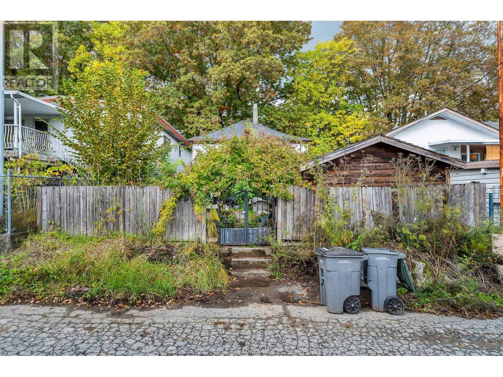 2234 E 3rd Avenue, Vancouver, British Columbia  V5N 1J1 - Photo 2 - R2824812