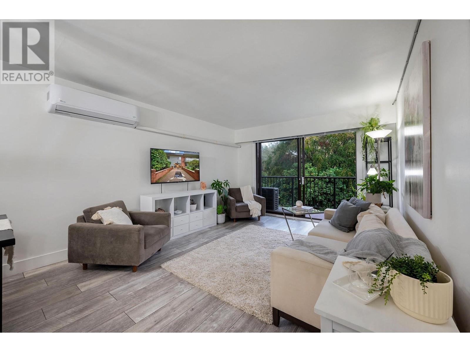 214 2600 E 49TH AVENUE, vancouver, British Columbia