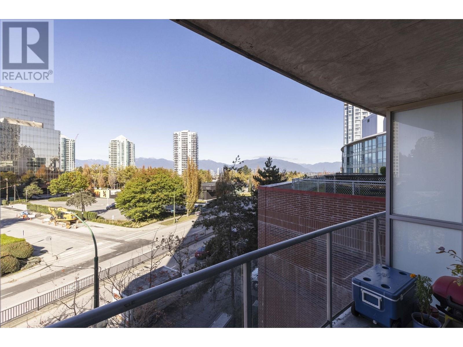 505 6088 Willingdon Avenue, Burnaby, British Columbia  V5H 4V2 - Photo 25 - R2826095