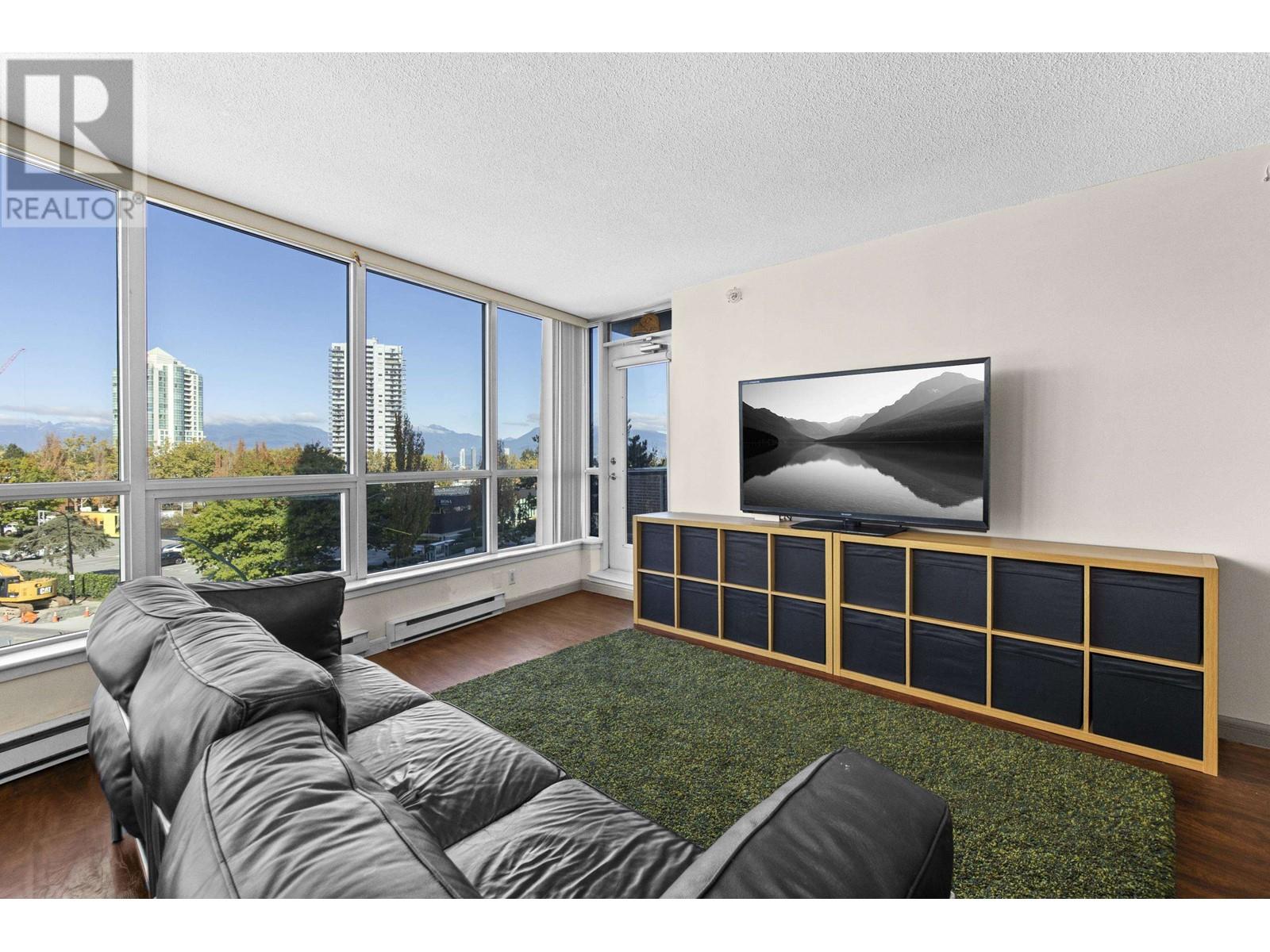 505 6088 Willingdon Avenue, Burnaby, British Columbia  V5H 4V2 - Photo 4 - R2826095