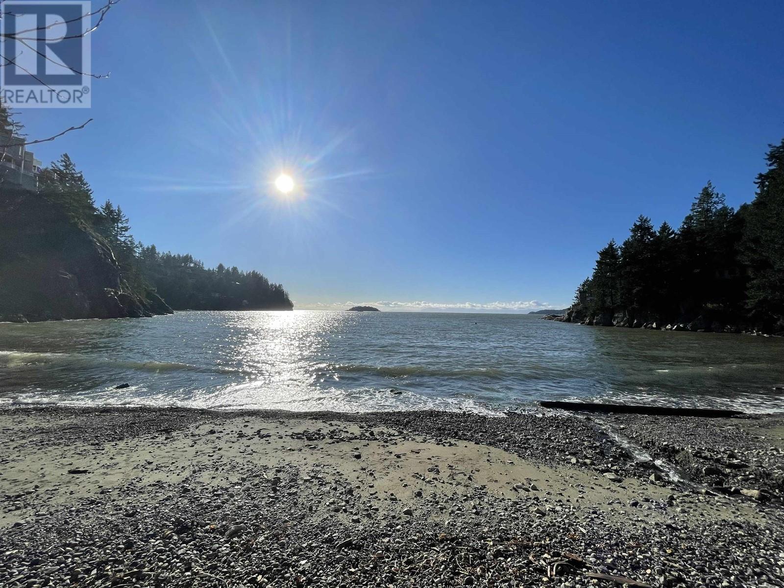 6912 Marine Drive, West Vancouver, British Columbia  V7W 2K3 - Photo 3 - R2826411