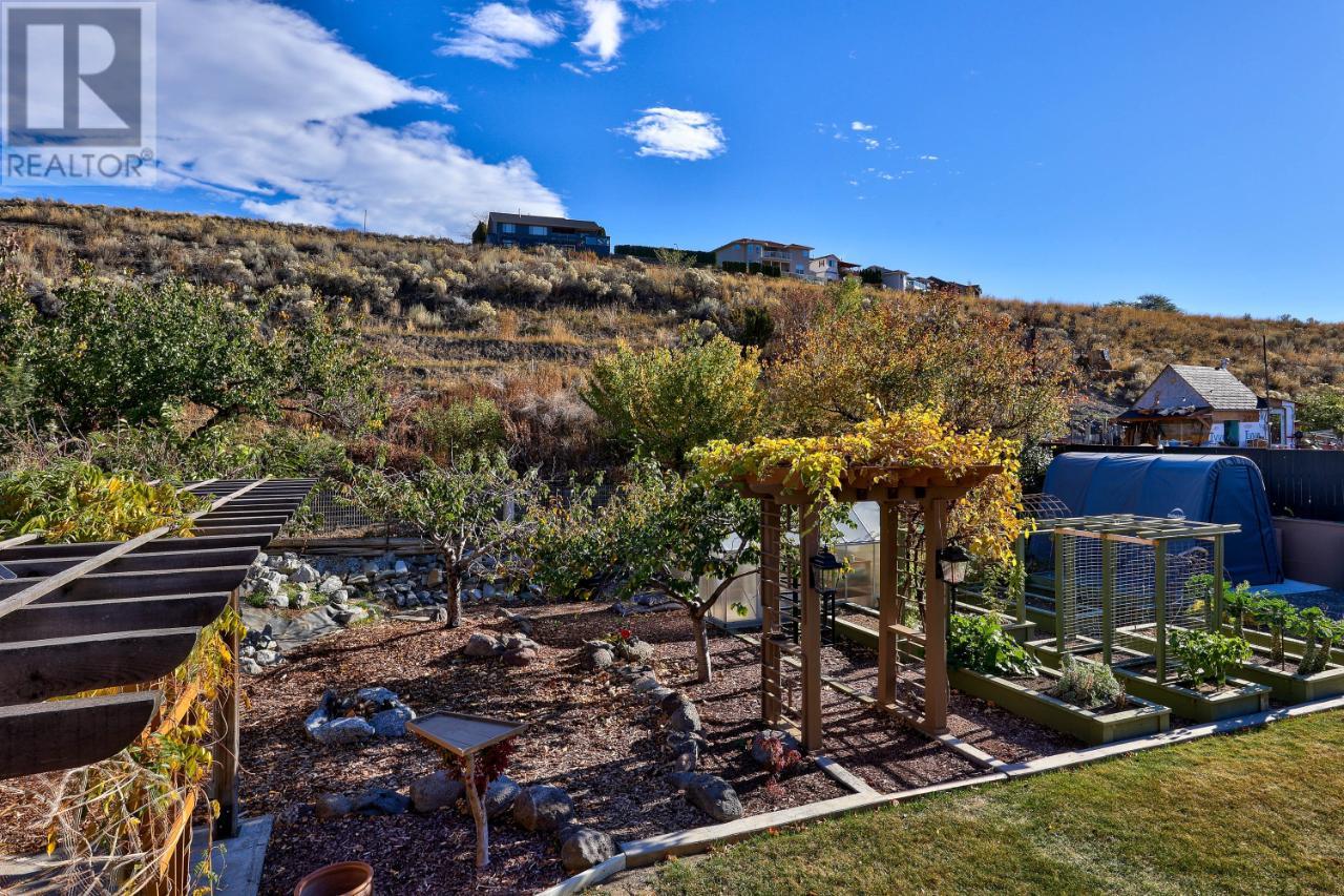 1153 Maclean Drive, Cache Creek, British Columbia  V0K 1H0 - Photo 18 - 175456