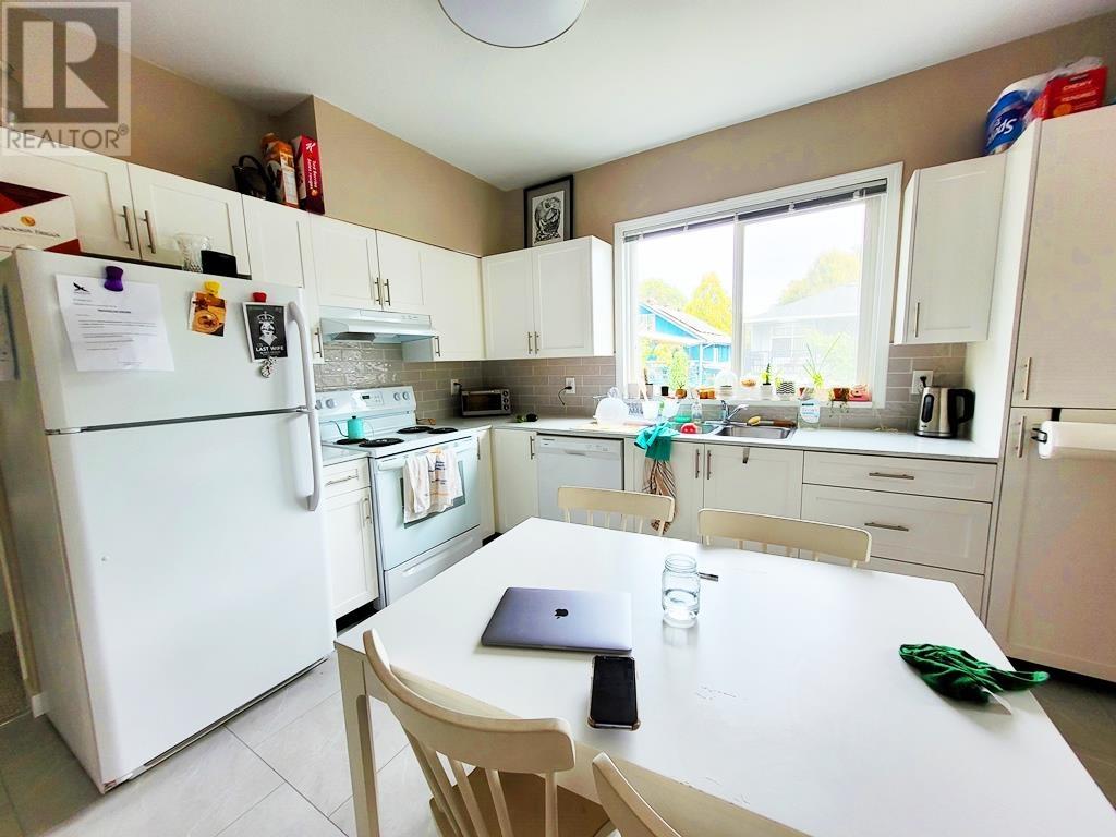 1858 E 15th Avenue, Vancouver, British Columbia  V5N 2G4 - Photo 10 - R2824952