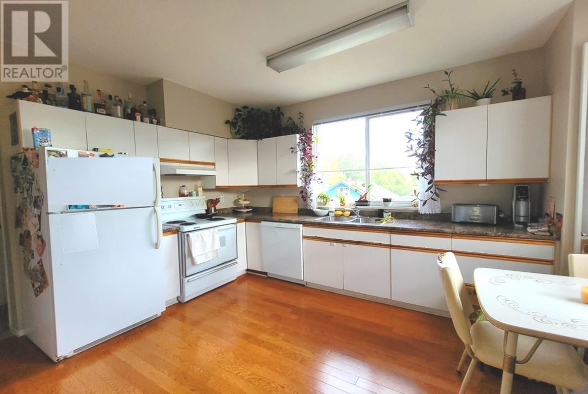 1858 E 15th Avenue, Vancouver, British Columbia  V5N 2G4 - Photo 17 - R2824952