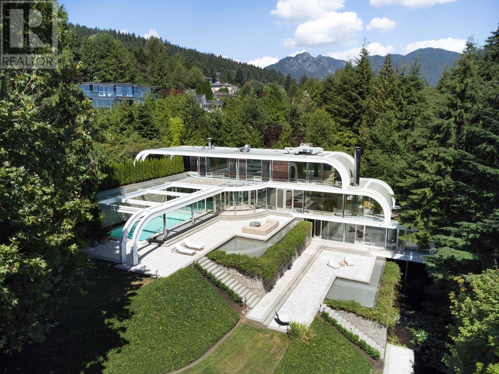 1056 GROVELAND ROAD, west vancouver, British Columbia