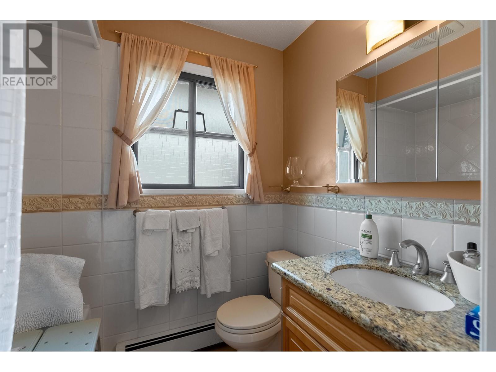 7221 Frances Street, Burnaby, British Columbia  V5A 1H1 - Photo 14 - R2826311