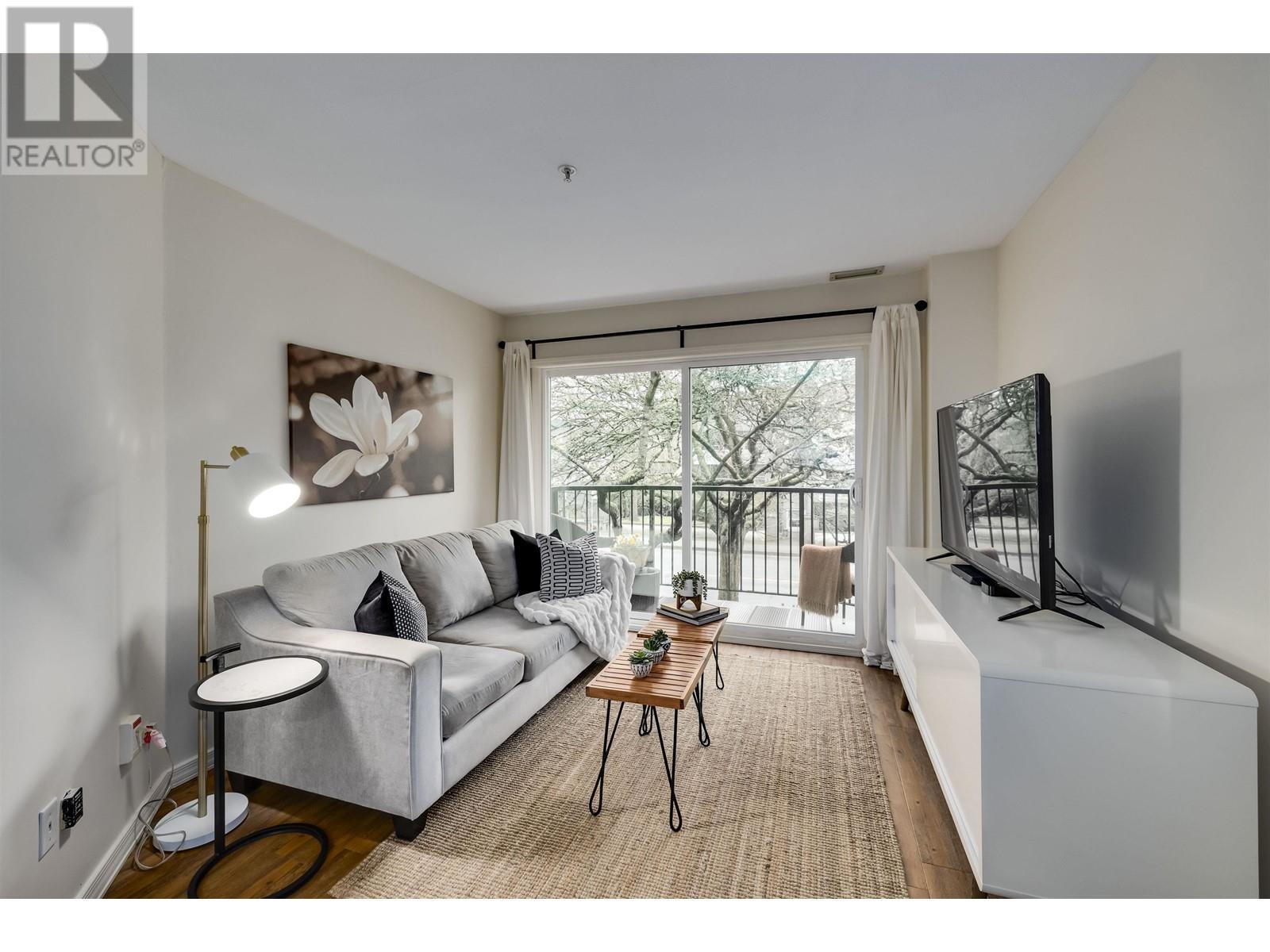 210 633 W 16TH AVENUE, vancouver, British Columbia