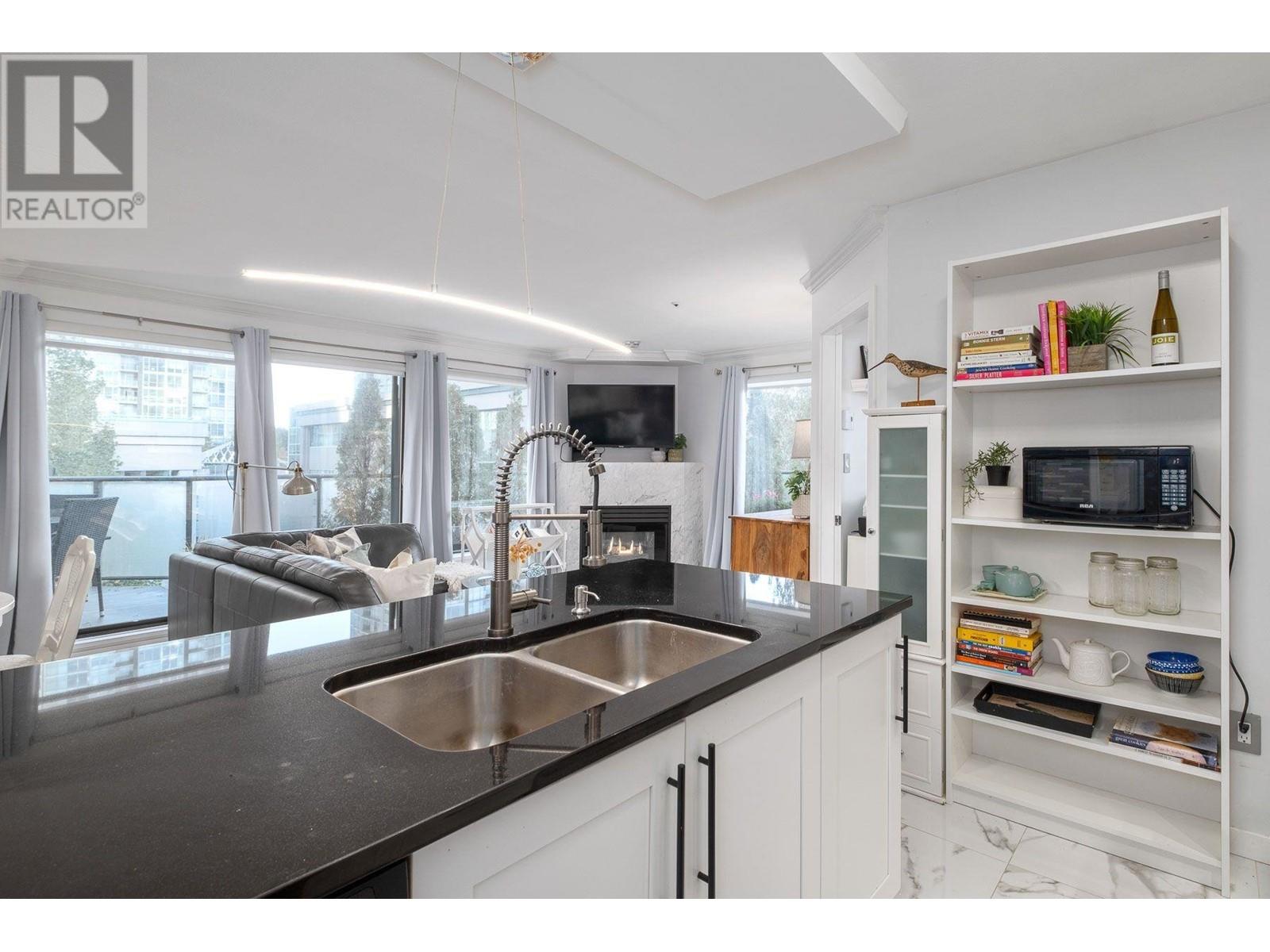 403 2978 Burlington Drive, Coquitlam, British Columbia  V3B 7S6 - Photo 13 - R2826447